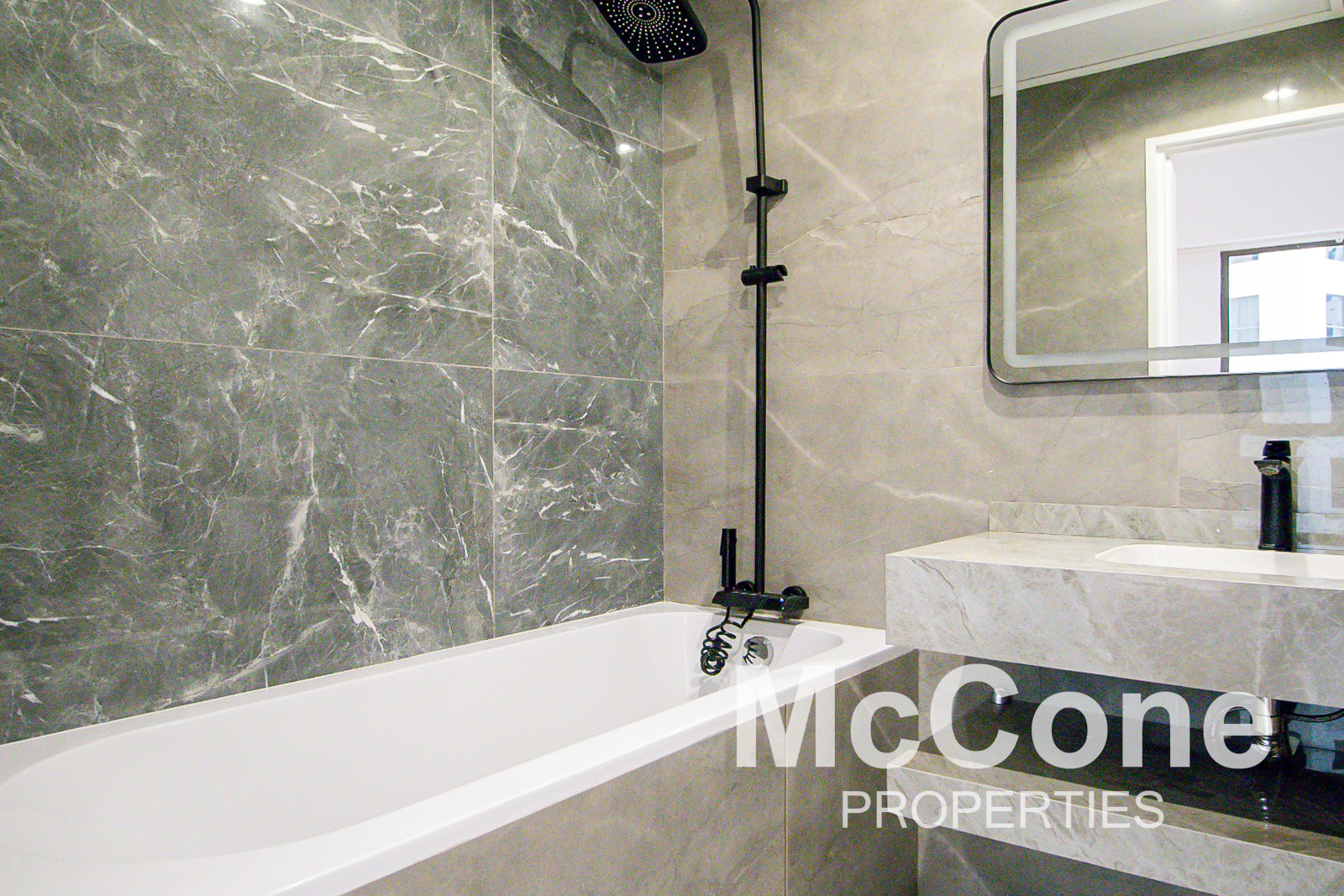 4 Bedroom Apartment for Rent in Sadaf 8, Jumeirah Beach Residence — photograph 17 of 23