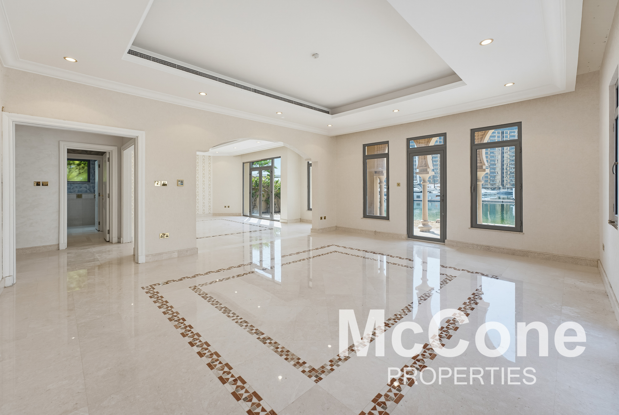 5 Bedroom Villa for Rent in Garden Homes Frond A, Palm Jumeirah — photo 3 of 30