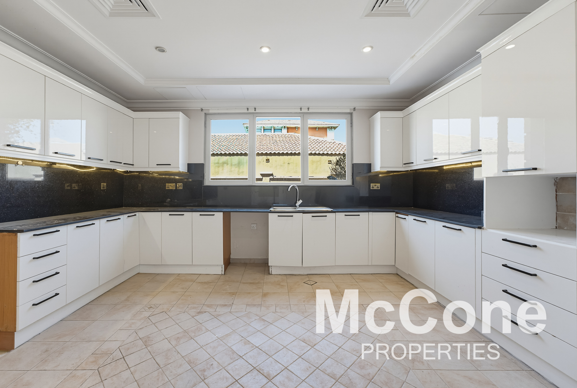 5 Bedroom Villa for Rent in Garden Homes Frond A, Palm Jumeirah — photograph 10 of 30