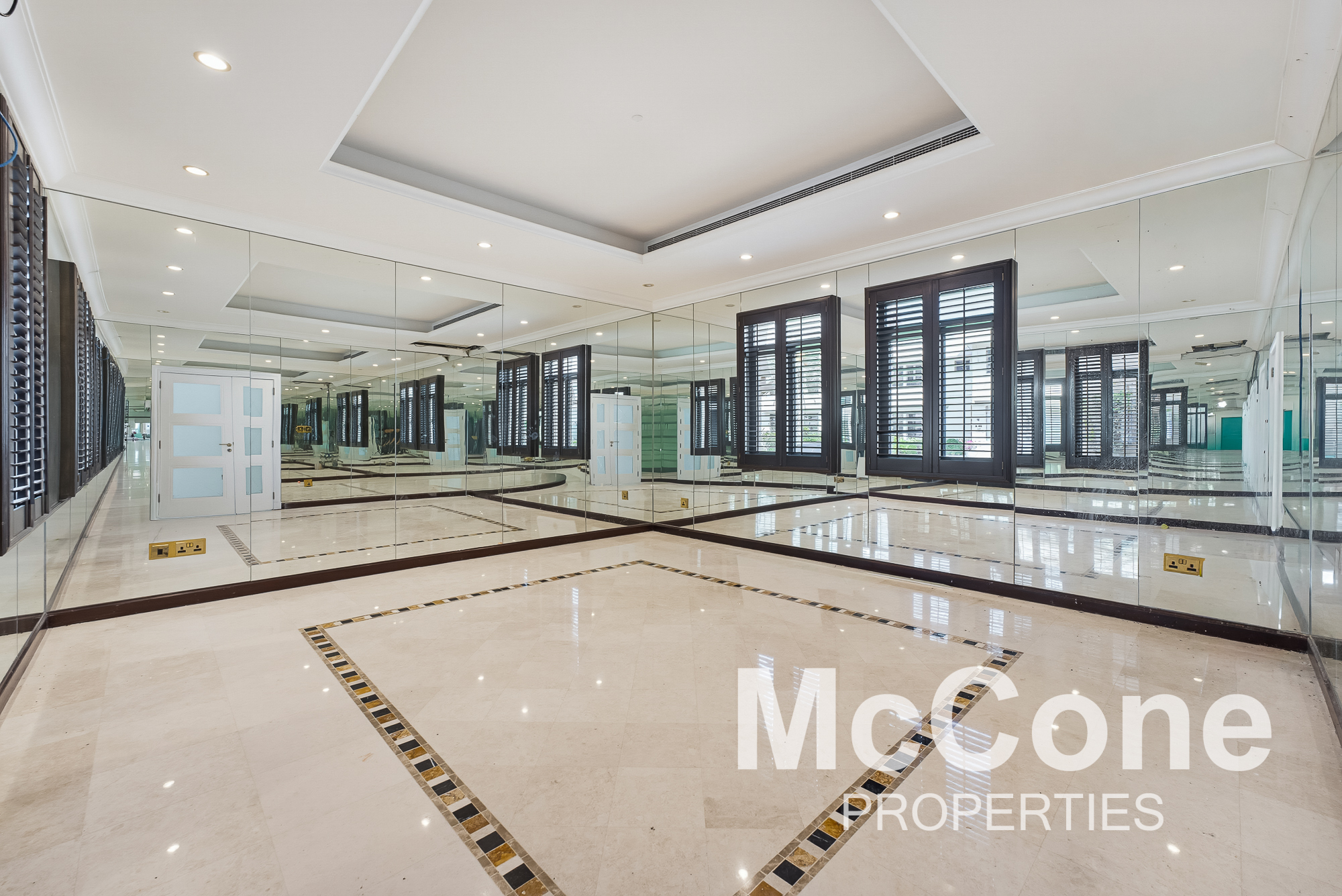 5 Bedroom Villa for Rent in Garden Homes Frond A, Palm Jumeirah — photo 4 of 30