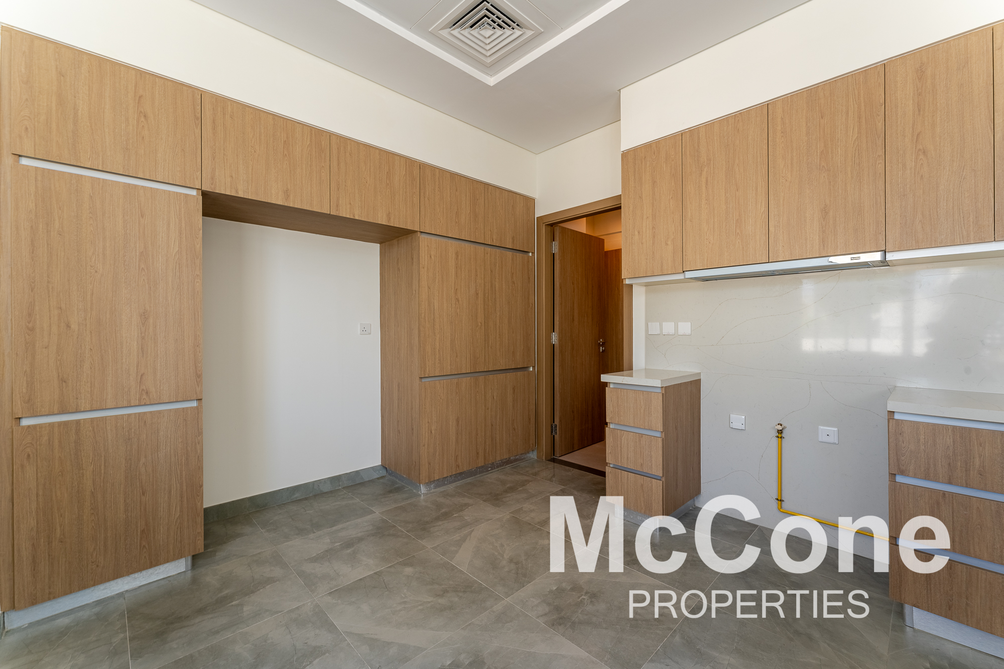 4 Bedroom Villa for Rent in Murooj Al Furjan East, Al Furjan — photograph 10 of 28