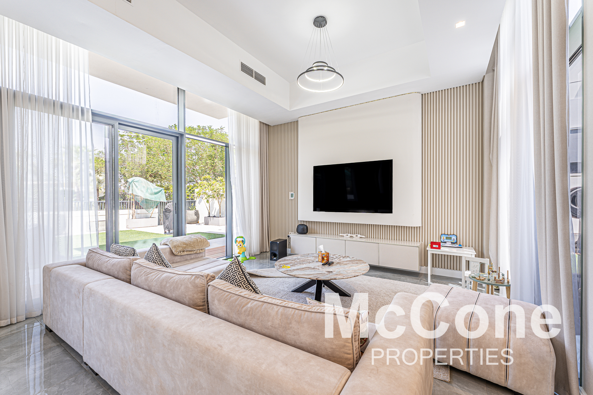 4 Bedroom Villa for Rent in Murooj Al Furjan East, Al Furjan — photo 3 of 30