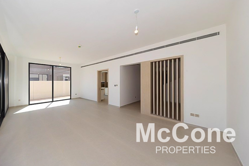 4 Bedroom Villa for Rent in Jebel Ali Village Villas, Jebel Ali — photo 2 of 21