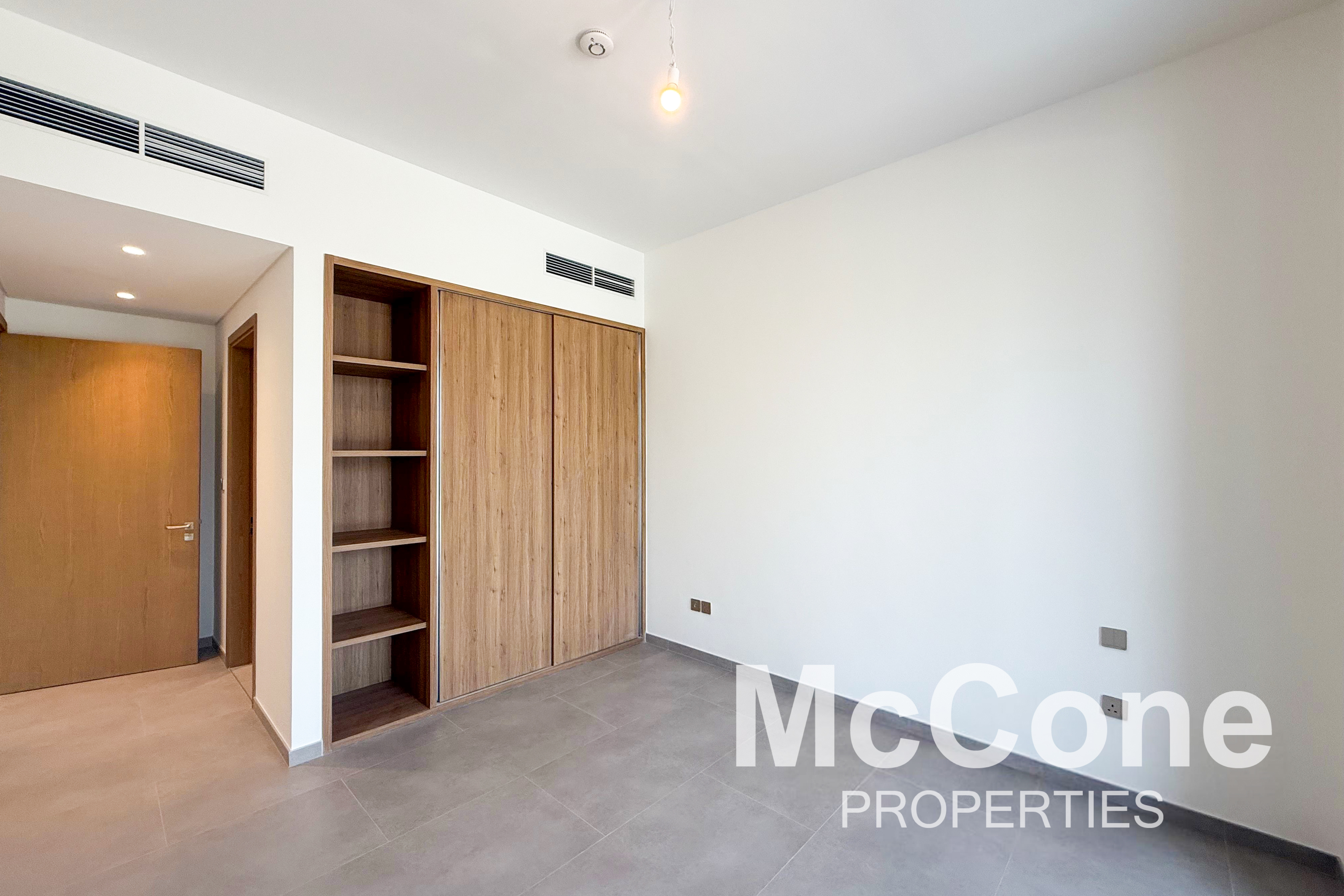 4 Bedroom Villa for Rent in Jebel Ali Village Villas, Jebel Ali — photo 8 of 21