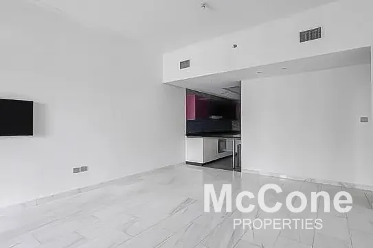 1 Bedroom Apartment for Rent in Cayan Tower, Dubai Marina