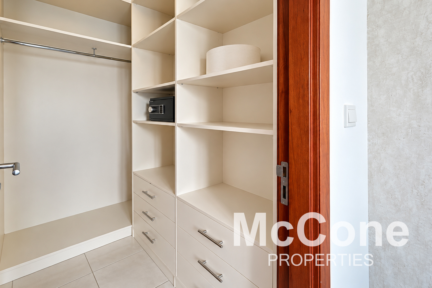 2 Bedroom Apartment for Rent in The Residences 6, Downtown Dubai — photograph 14 of 17
