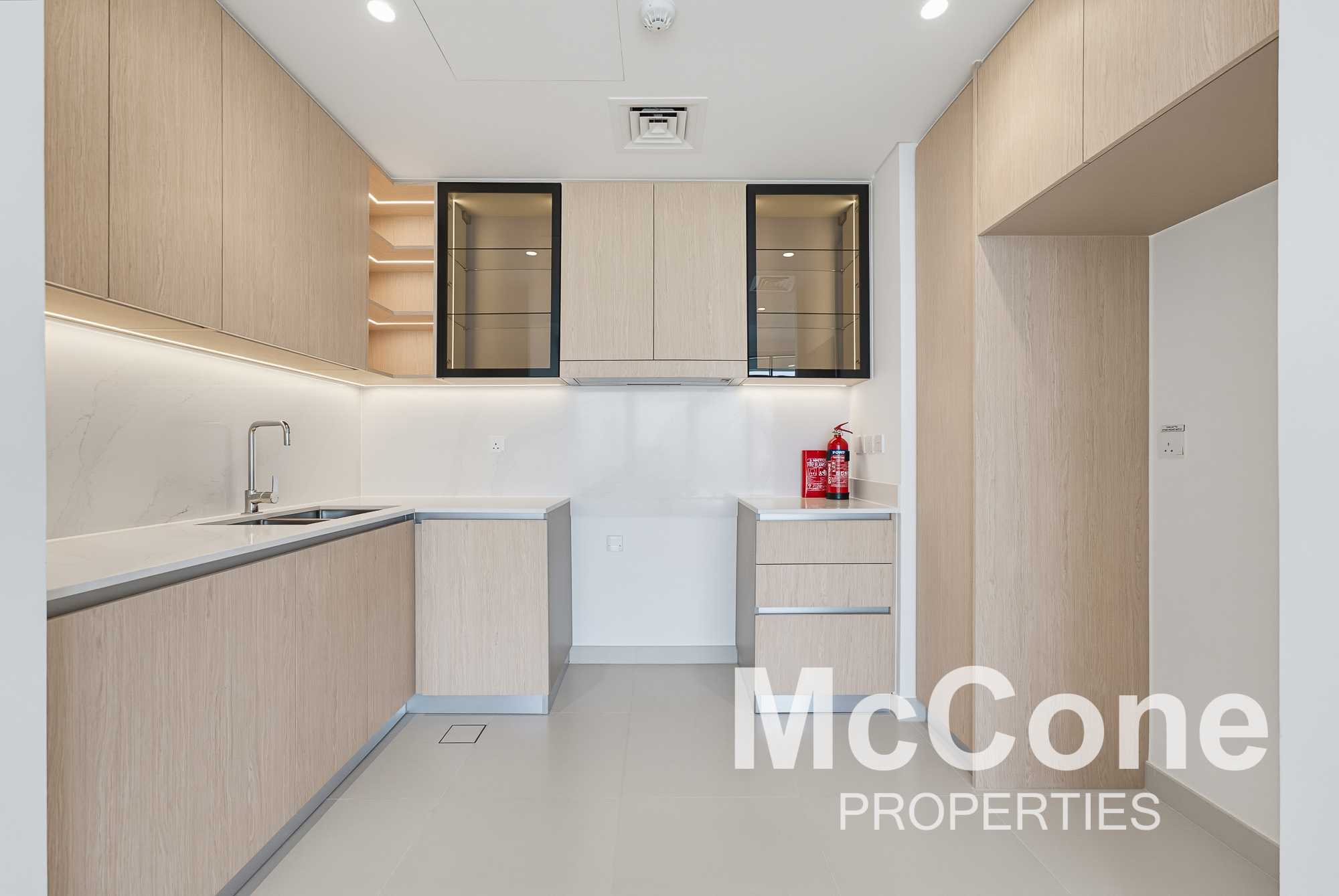 3 Bedroom Apartment for Sale in Golf Heights, The Views — photograph 10 of 29