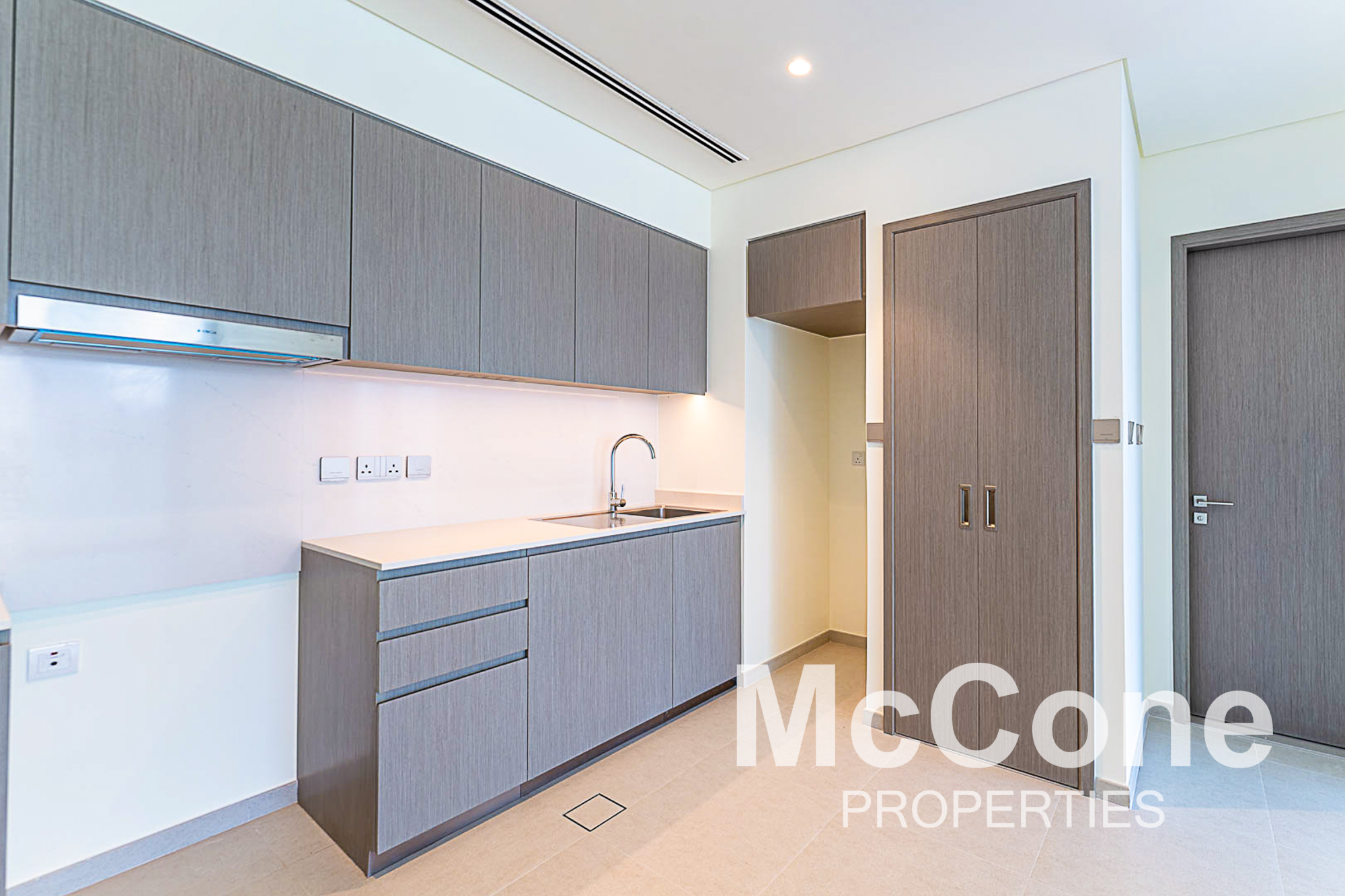 1 Bedroom Apartment for Rent in Opera Grand, Downtown Dubai — photo 6 of 20