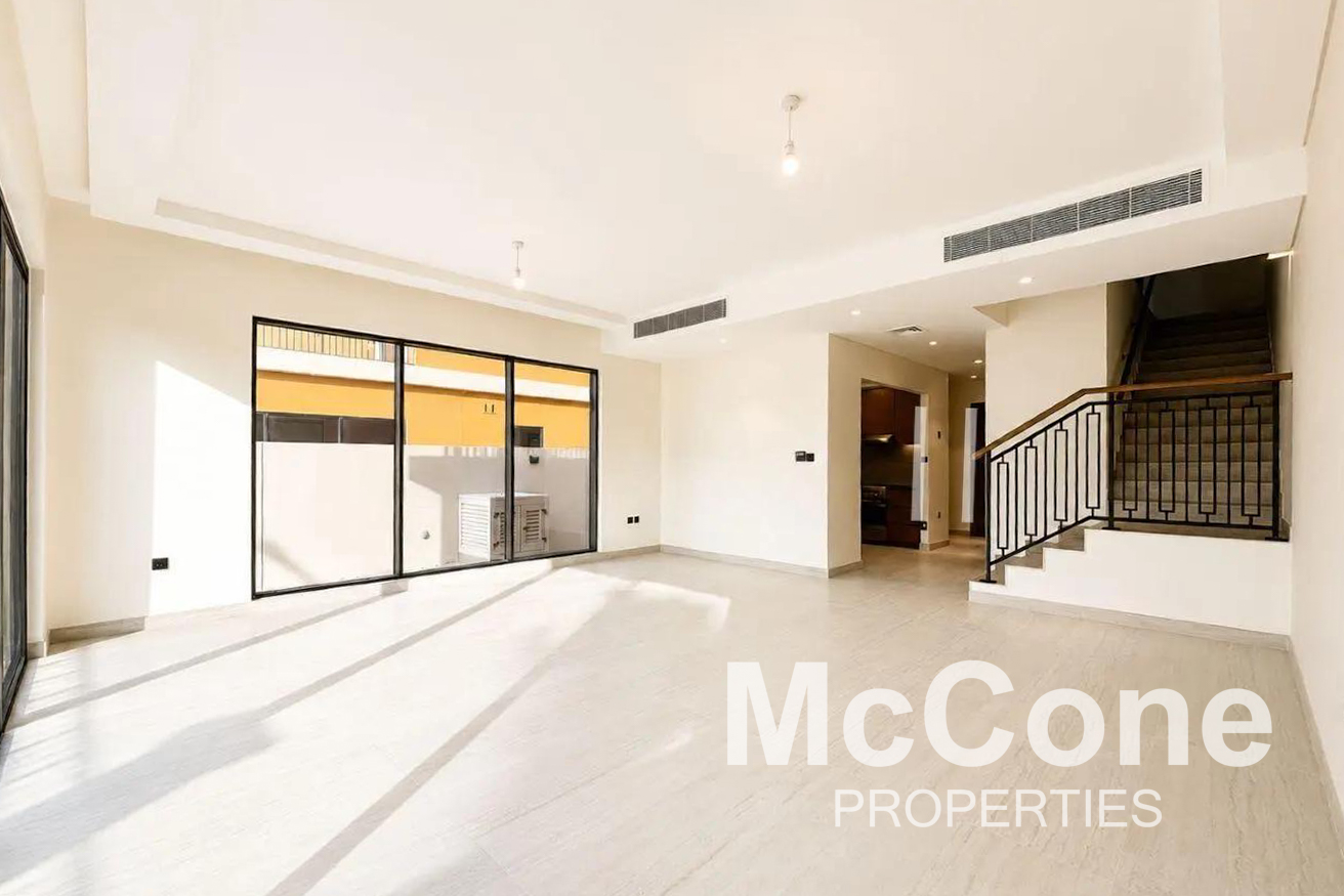 4 Bedroom Townhouse for Rent in Portofino, Damac Lagoons — photo 2 of 10