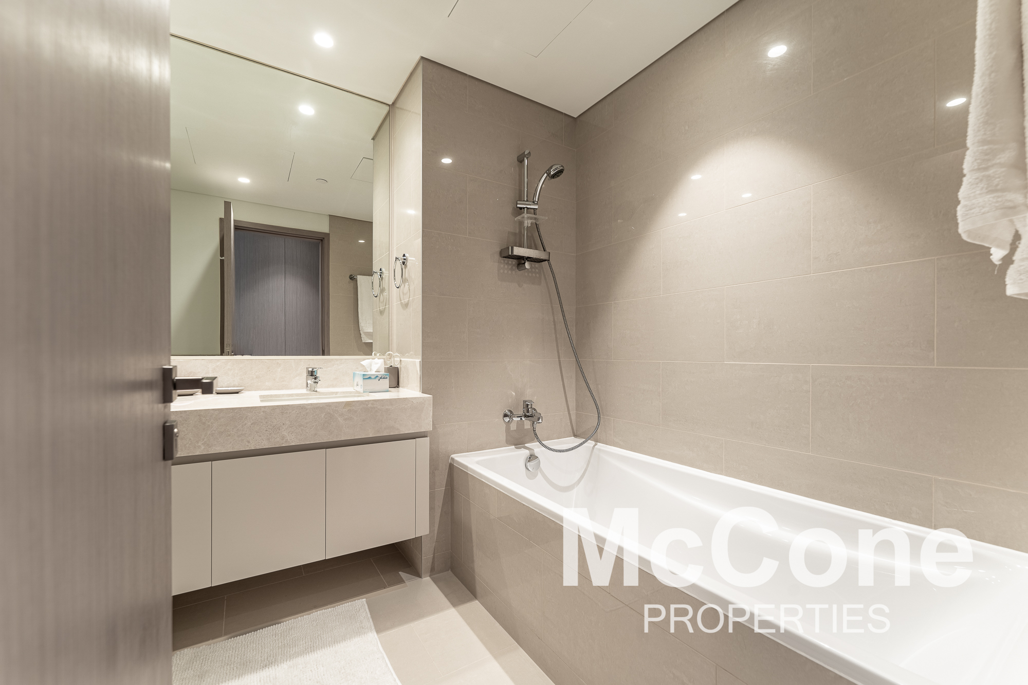 2 Bedroom Apartment for Rent in Act Two, Downtown Dubai — photograph 15 of 18