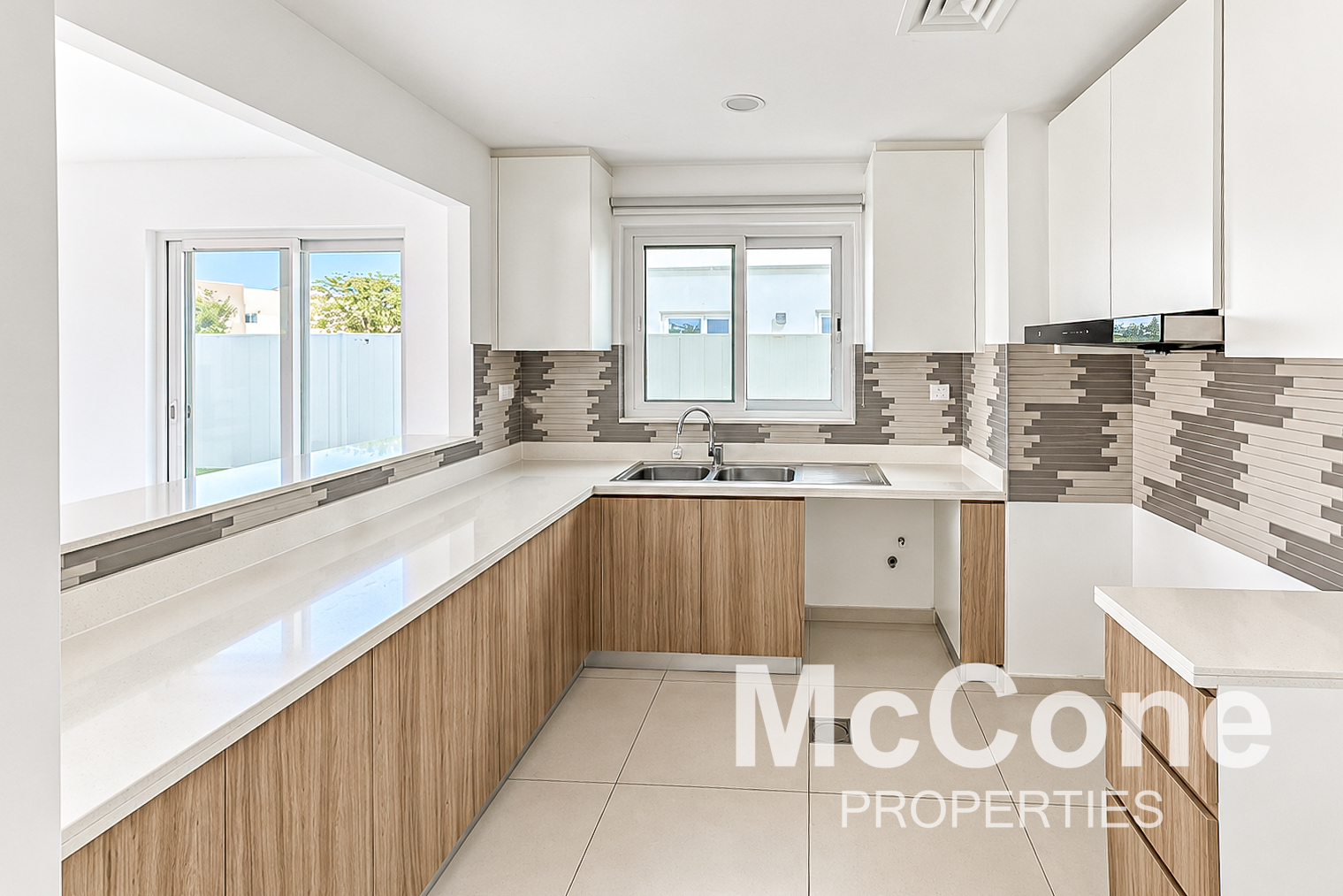 4 Bedroom Villa for Rent in Amaranta 3, Villanova — photo 5 of 11