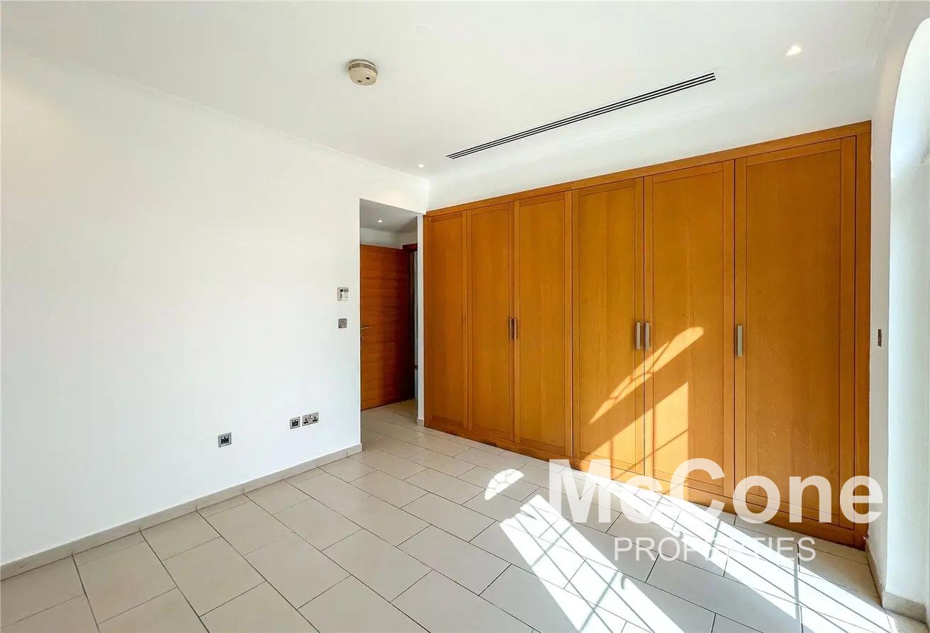 3 Bedroom Villa for Rent in District 8, Jumeirah Park — photo 7 of 16