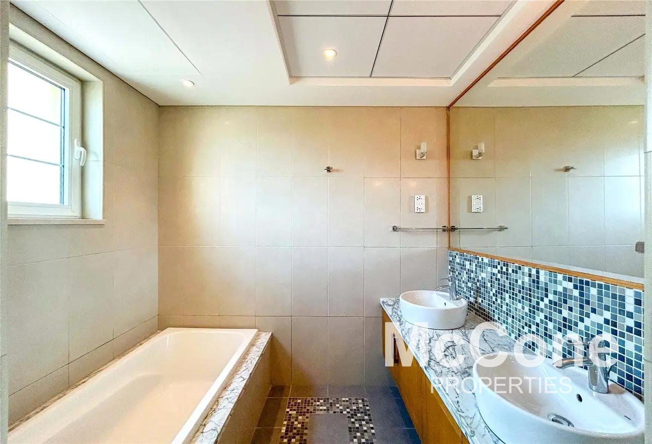 3 Bedroom Villa for Rent in District 8, Jumeirah Park — photograph 12 of 16