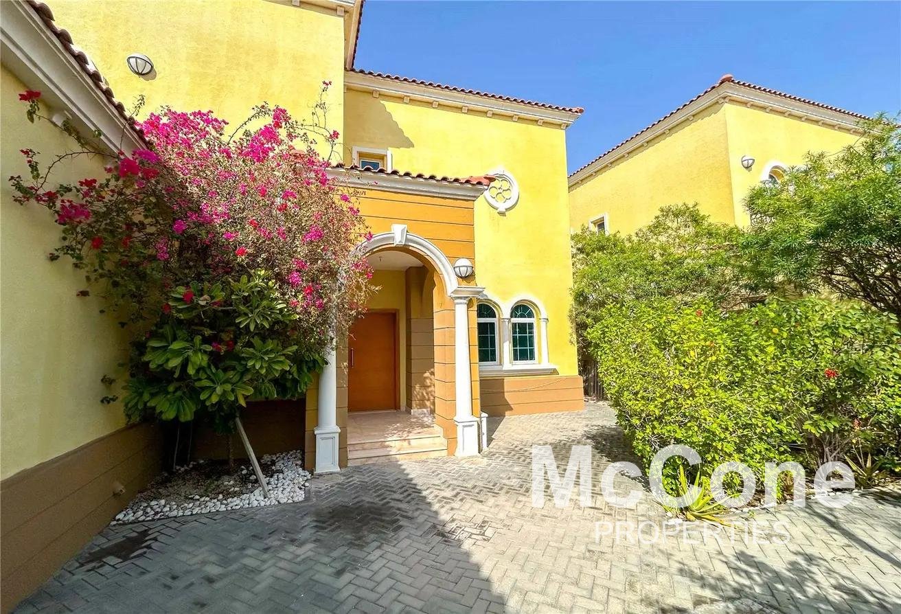 3 Bedroom Villa for Rent in District 8, Jumeirah Park — photograph 15 of 16