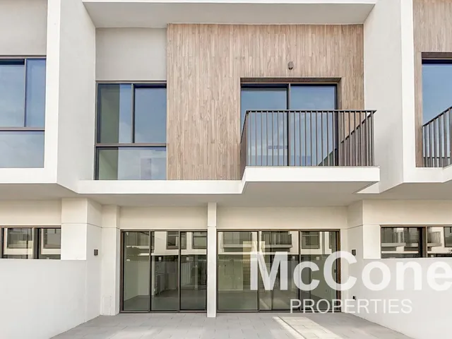 3 Bedroom Townhouse for Rent in Orania, The Valley