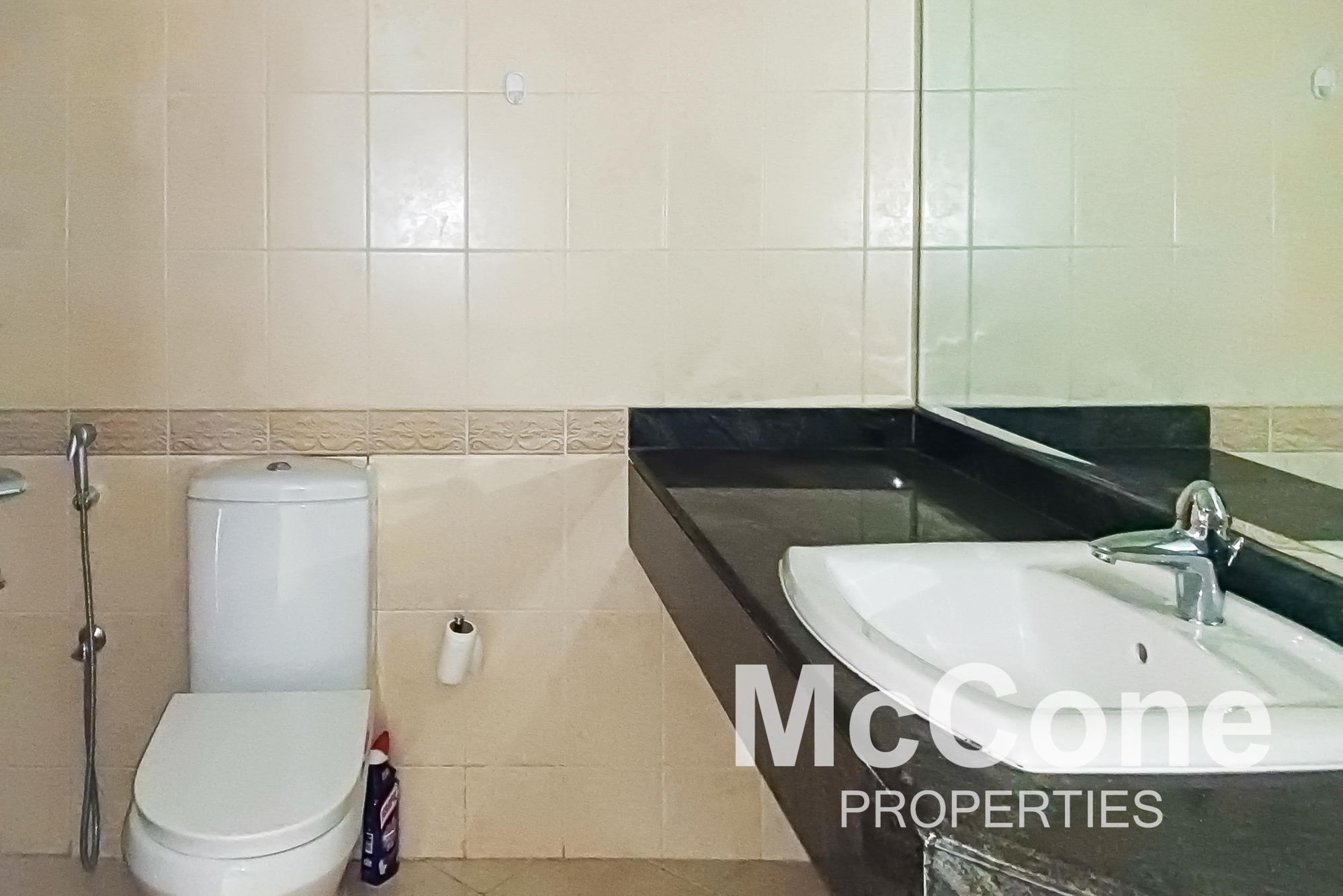 2 Bedroom Apartment for Rent in Cascades Tower, Dubai Marina — photo 8 of 11