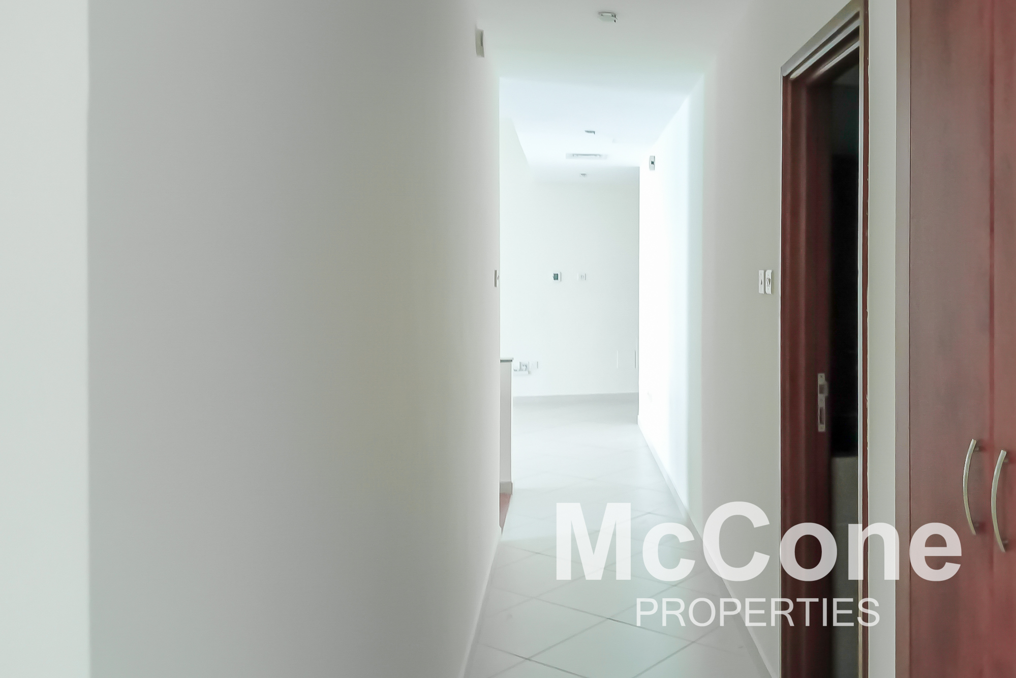 2 Bedroom Apartment for Rent in Cascades Tower, Dubai Marina — photo 6 of 11