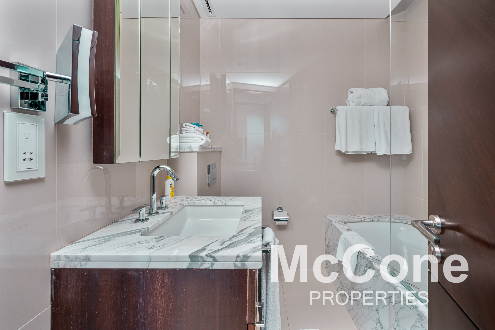 2 Bedroom Apartment for Rent in The Address Sky View Tower 1, Downtown Dubai — photograph 18 of 22