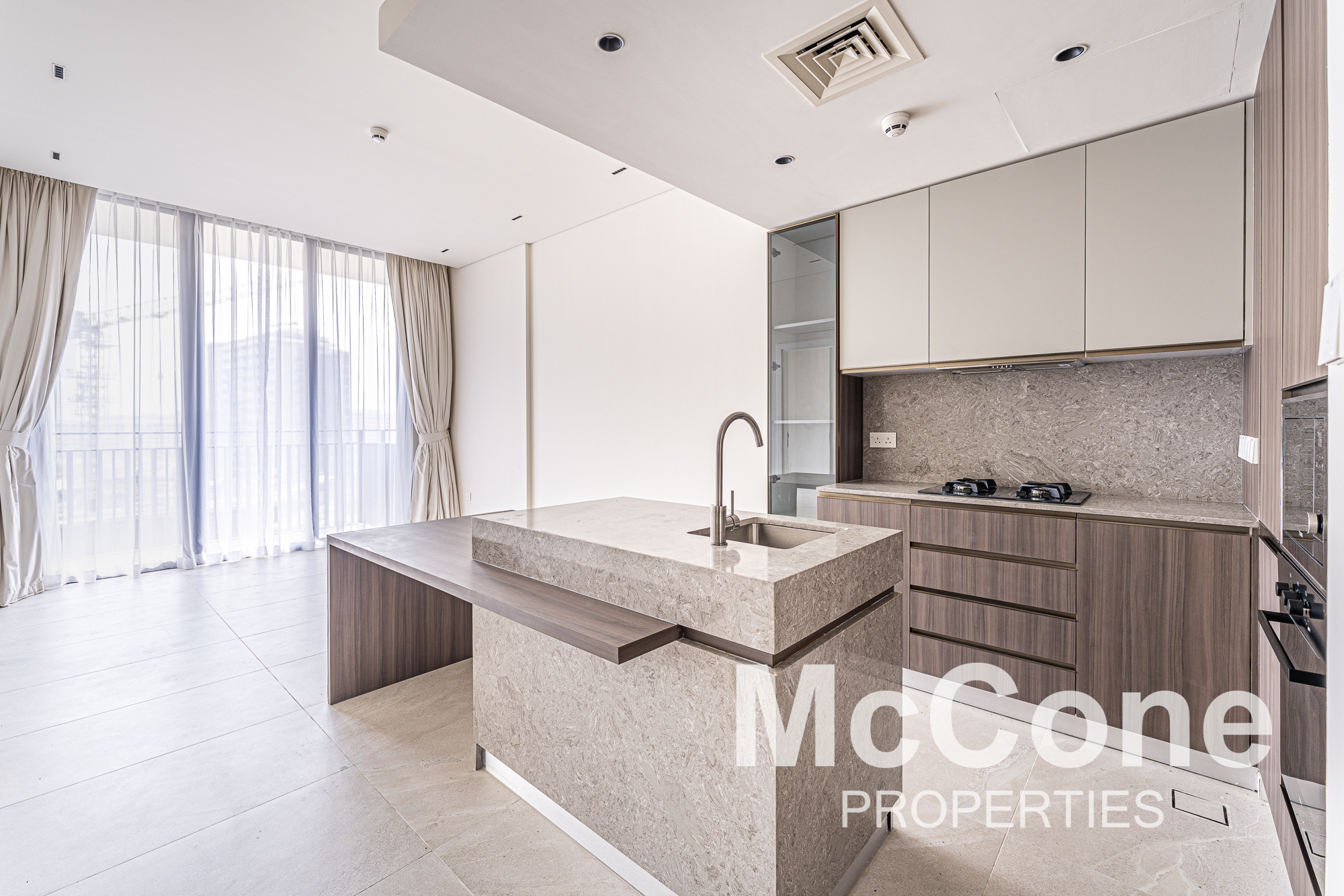 1 Bedroom Apartment for Rent in Beverly Boulevard, Arjan