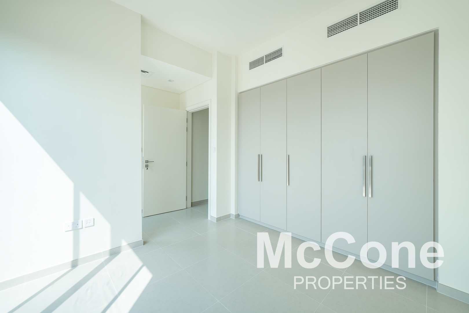 3 Bedroom Villa for Rent in Greenview, Dubai South (Dubai World Central) — photograph 10 of 20