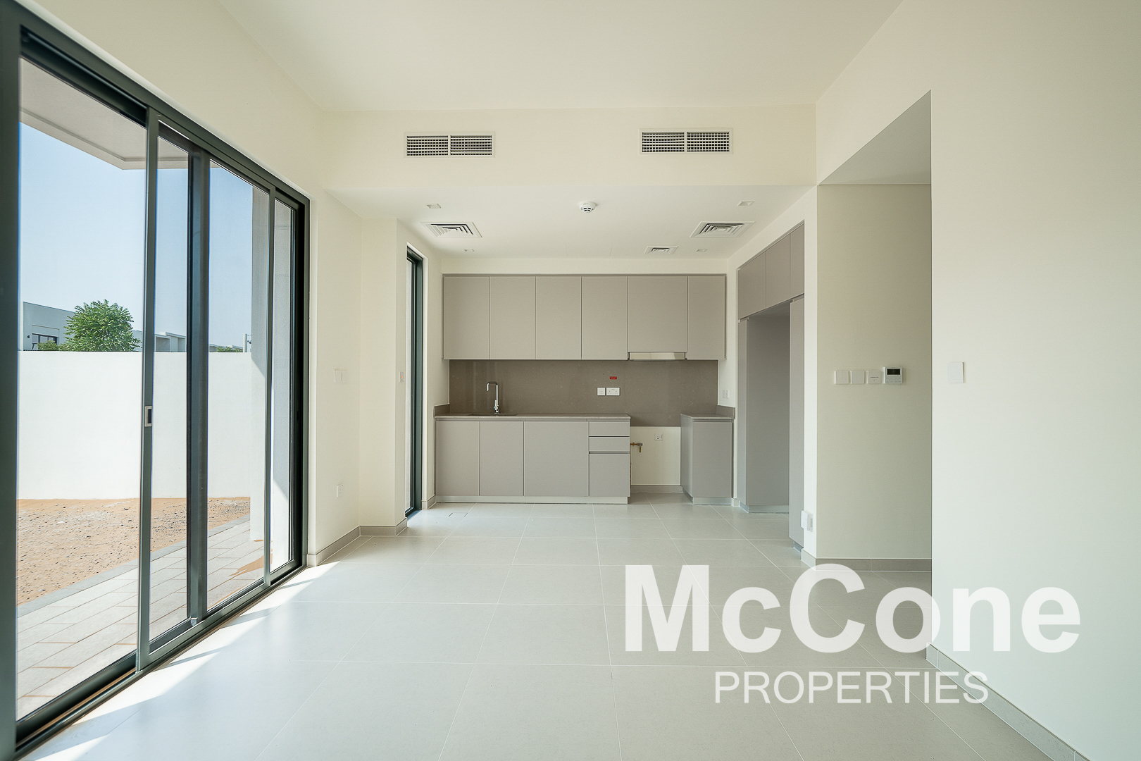 3 Bedroom Villa for Rent in Greenview, Dubai South (Dubai World Central) — photo 2 of 20