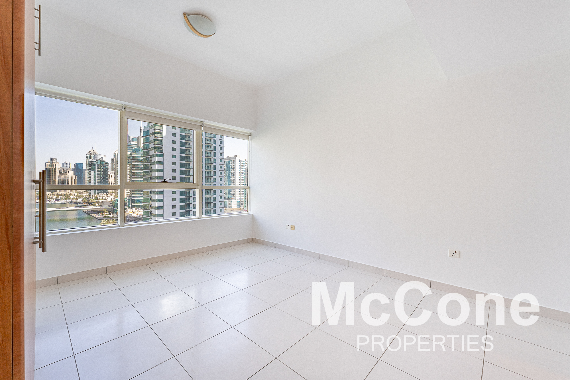 1 Bedroom Apartment for Rent in Marina View Tower B, Dubai Marina — photo 3 of 12