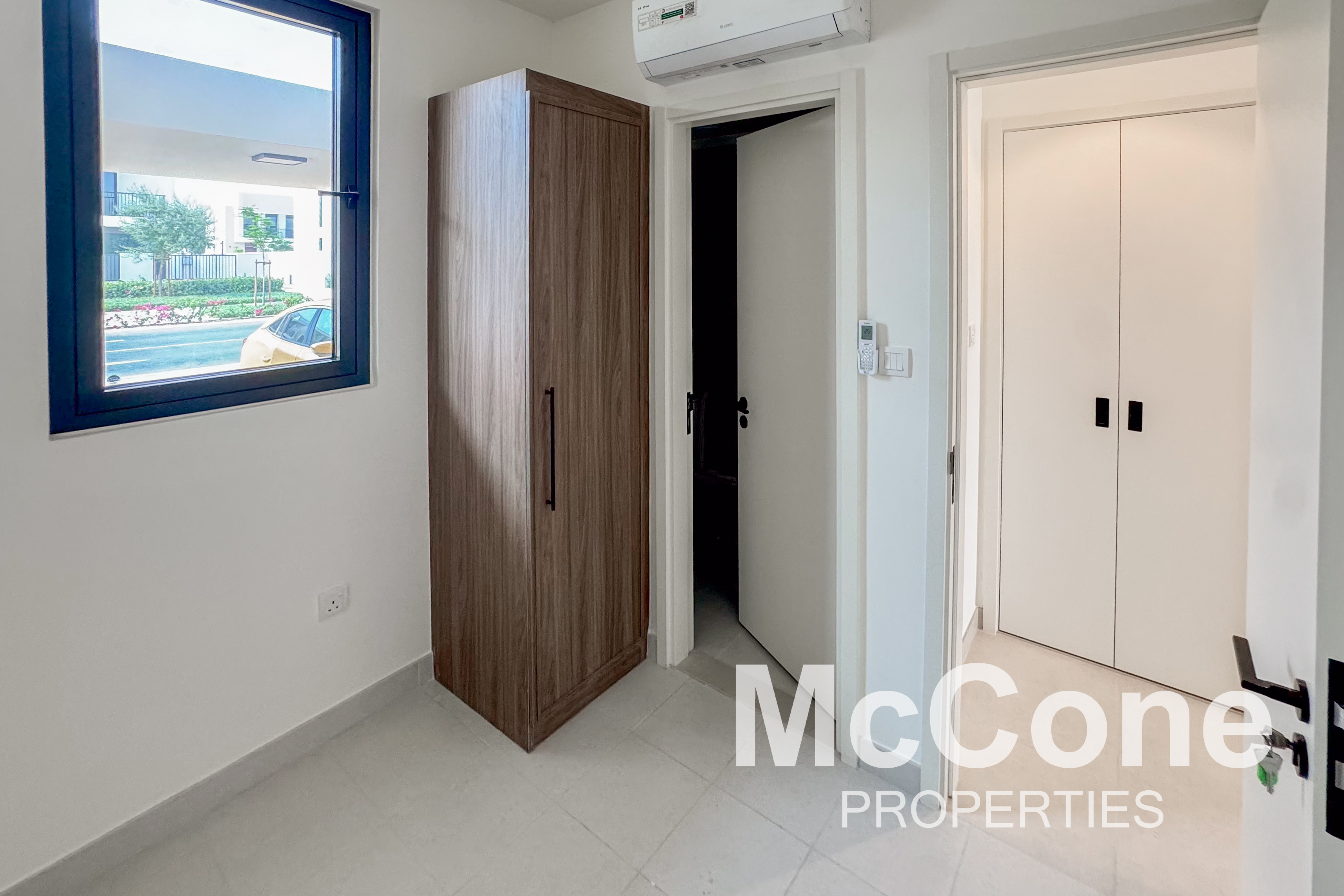 4 Bedroom Townhouse for Rent in Maha Townhouses, Town Square — photo 9 of 13