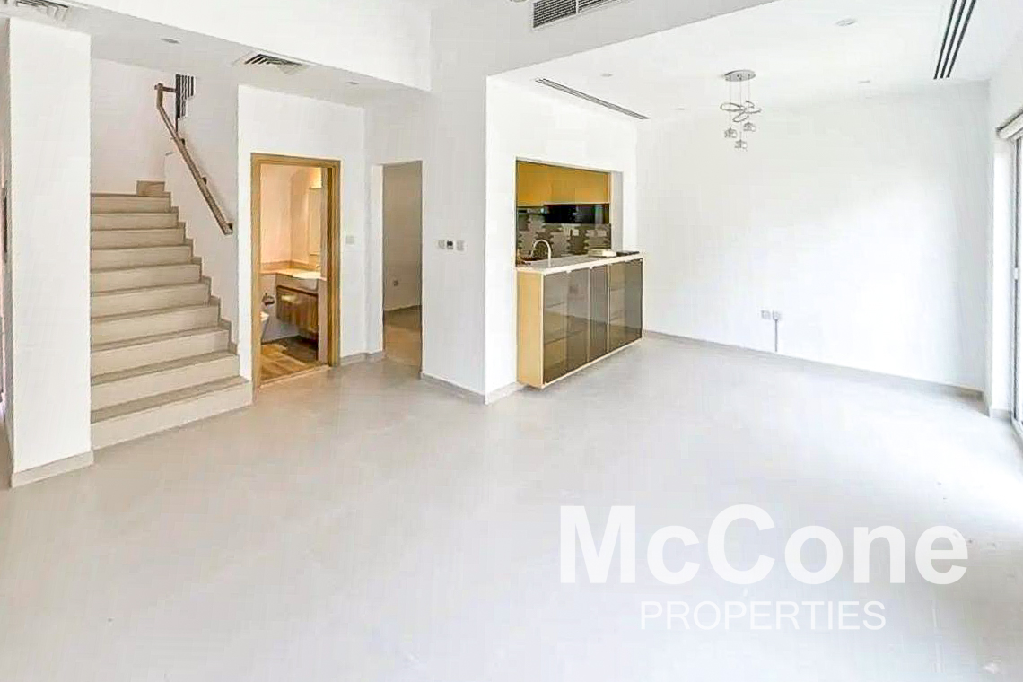 2 Bedroom Townhouse for Rent in Amaranta 1, Villanova — photo 4 of 15