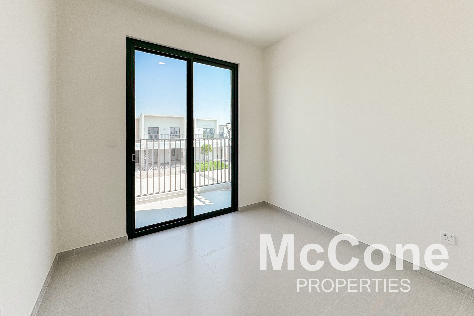 3 Bedroom Townhouse for Rent in Greenviews 2, Dubai South (Dubai World Central) — photograph 11 of 22