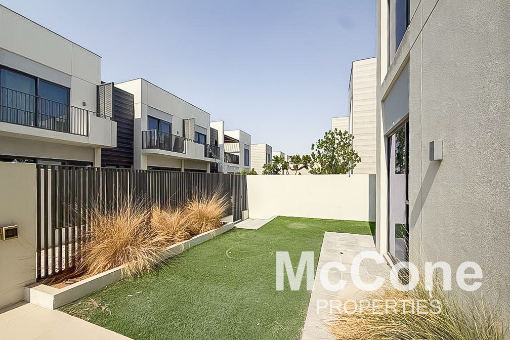 4 Bedroom Townhouse for Rent in Sun, Arabian Ranches 3