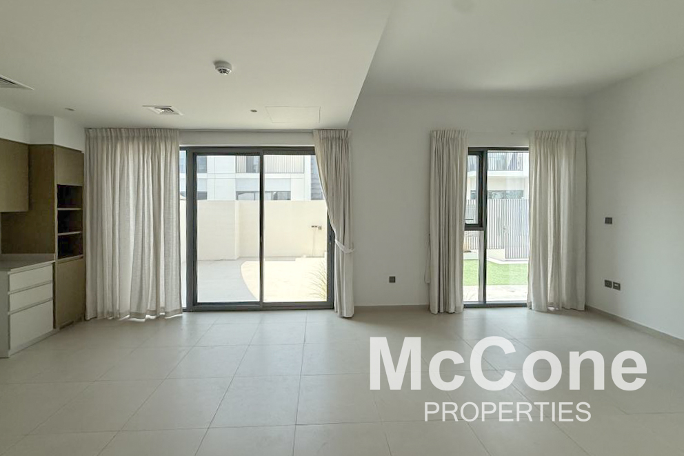 4 Bedroom Townhouse for Rent in Sun, Arabian Ranches 3 — photo 6 of 18