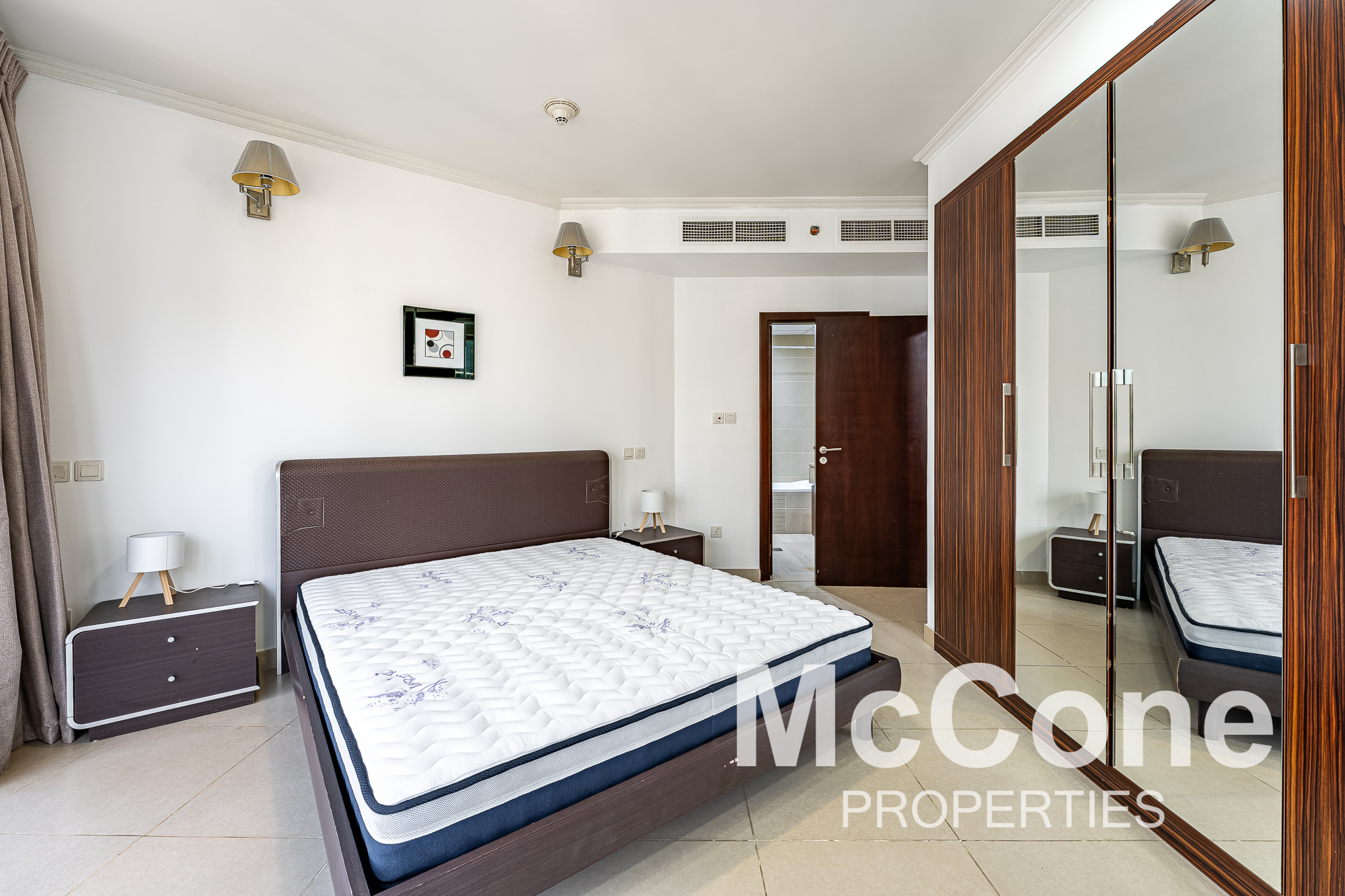 1 Bedroom Apartment for Rent in Goldcrest Executive, Jumeirah Lake Towers — photo 8 of 13