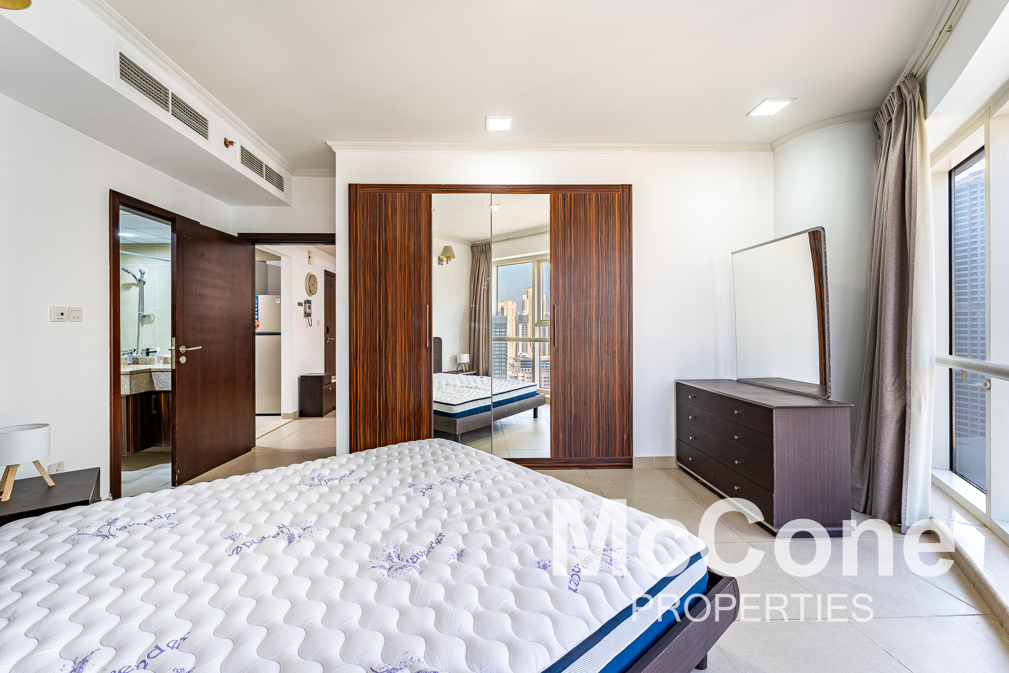 1 Bedroom Apartment for Rent in Goldcrest Executive, Jumeirah Lake Towers — photo 9 of 13