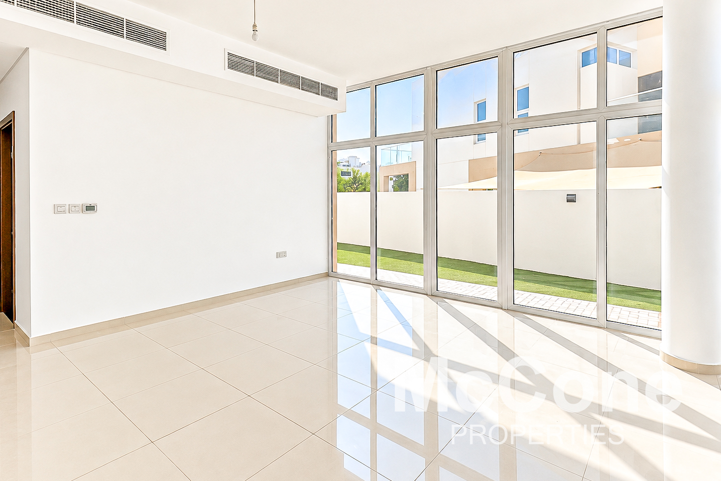 3 Bedroom Townhouse for Rent in Amazonia, Damac Hills 2 — photo 3 of 13
