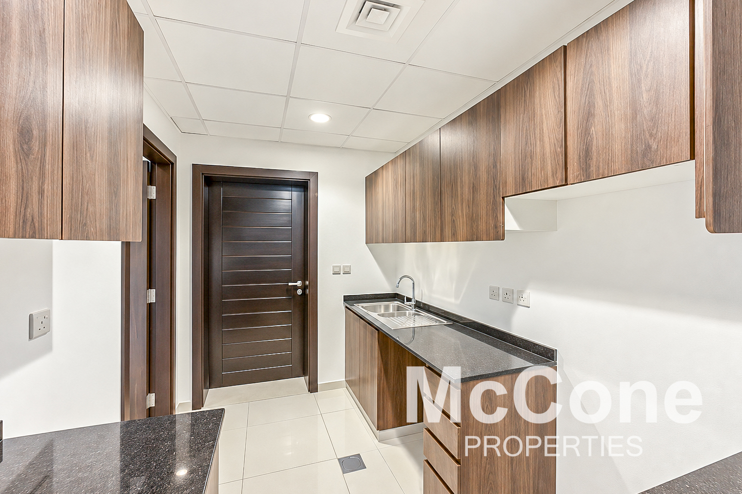 3 Bedroom Townhouse for Rent in Amazonia, Damac Hills 2 — photo 4 of 13