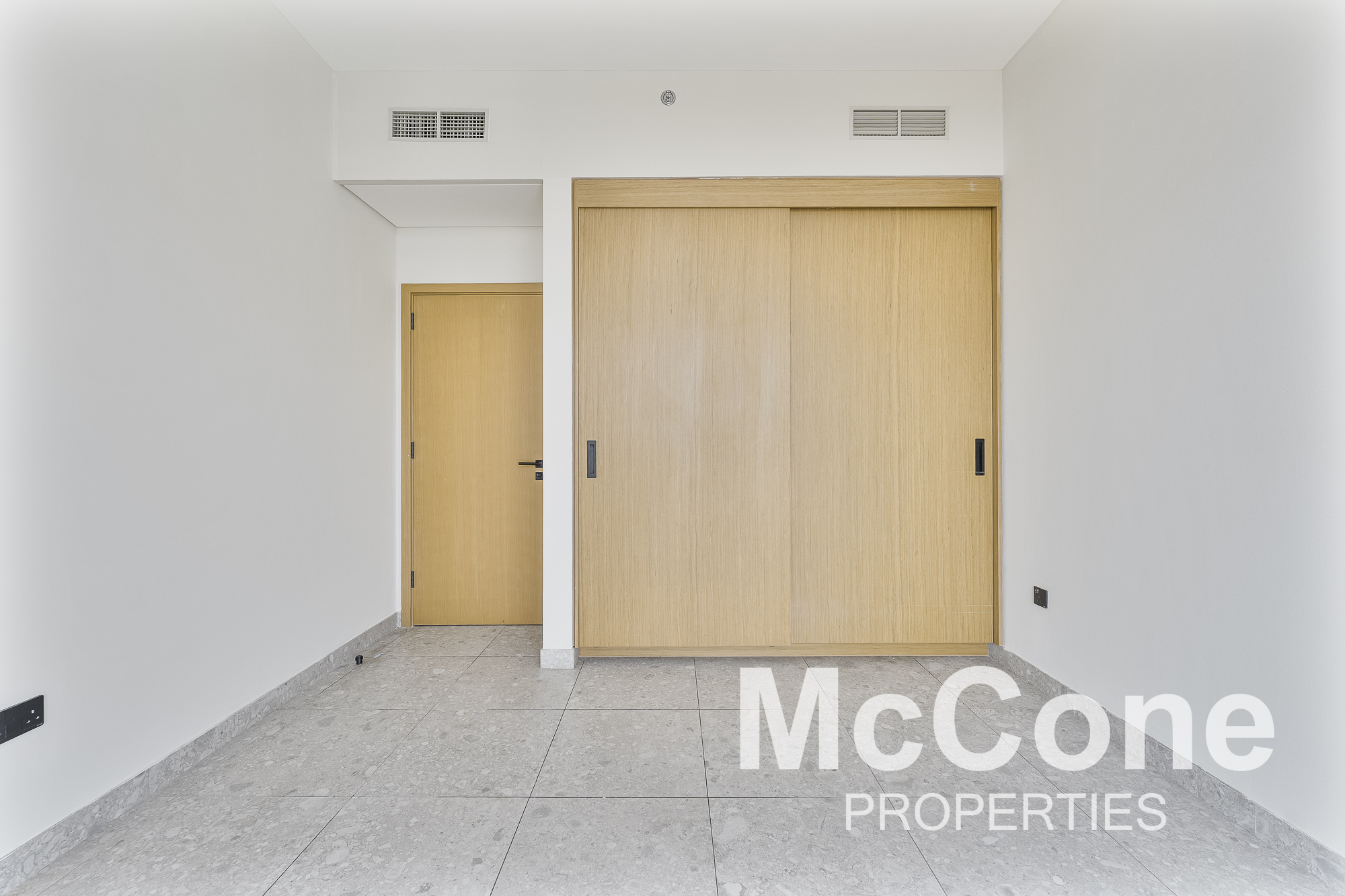 2 Bedroom Apartment for Rent in Golf Suites, Dubai Hills Estate — photo 6 of 21