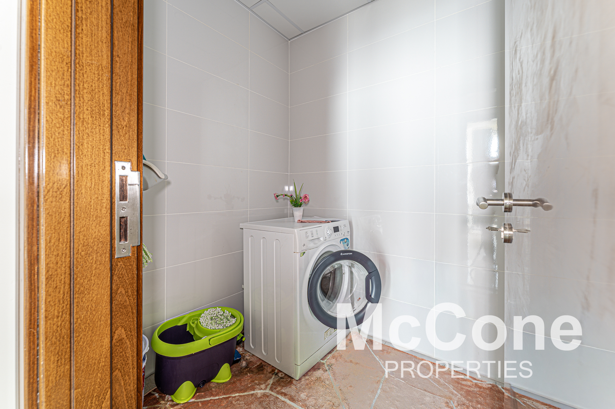 2 Bedroom Apartment for Rent in Noura Tower, Business Bay — photograph 14 of 17