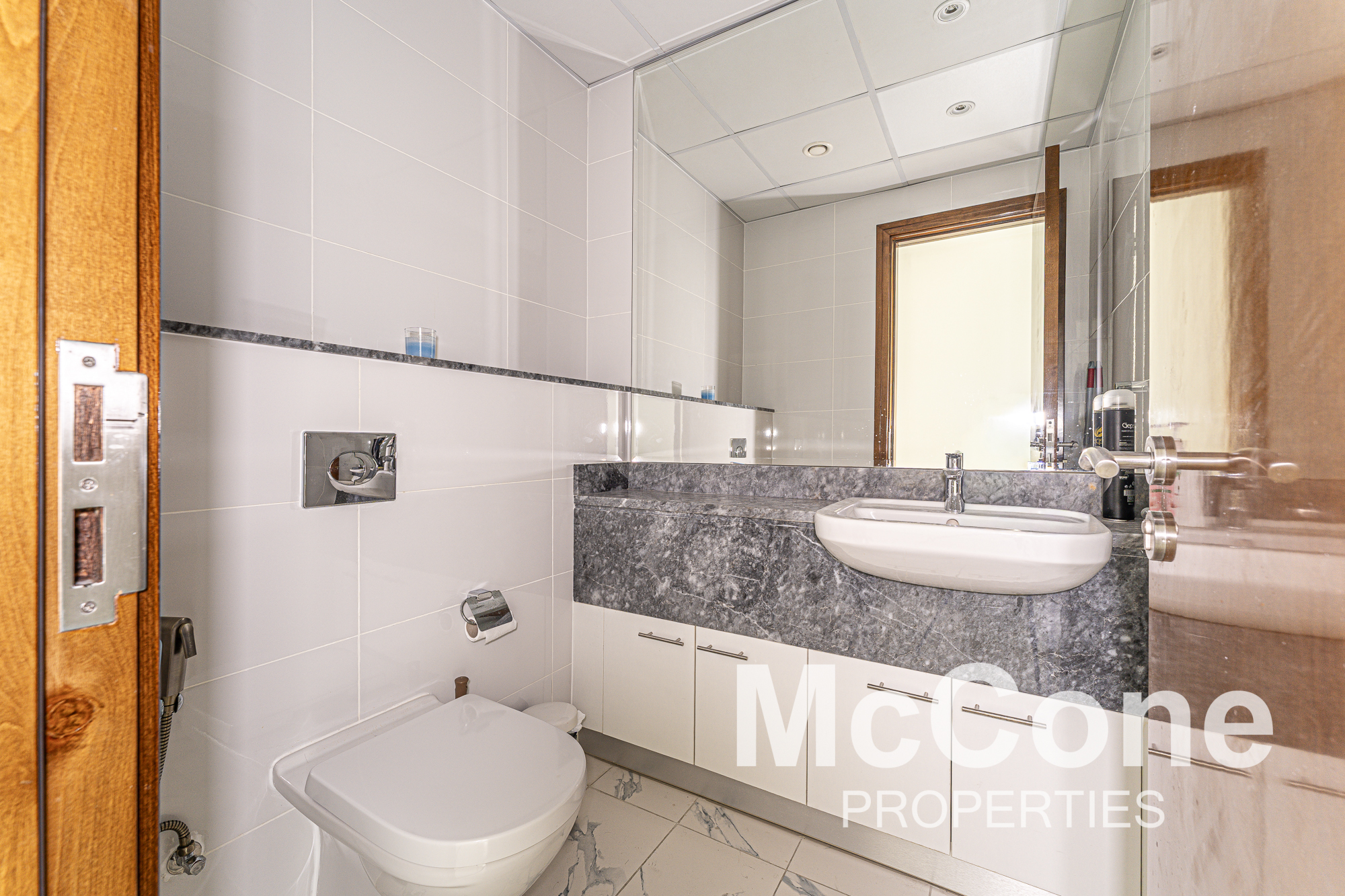 2 Bedroom Apartment for Rent in Noura Tower, Business Bay — photograph 13 of 17