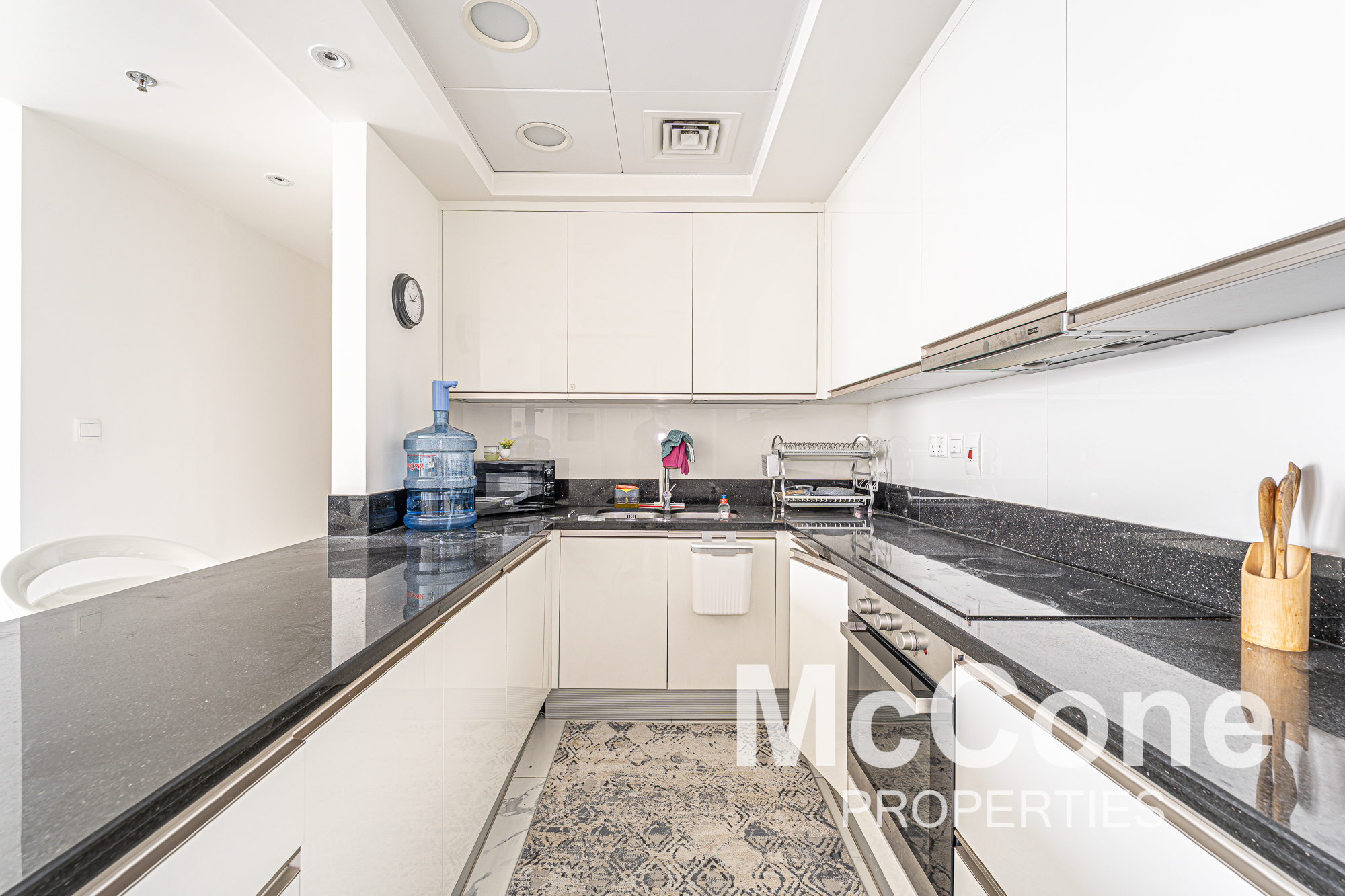 2 Bedroom Apartment for Rent in Noura Tower, Business Bay — photo 4 of 17
