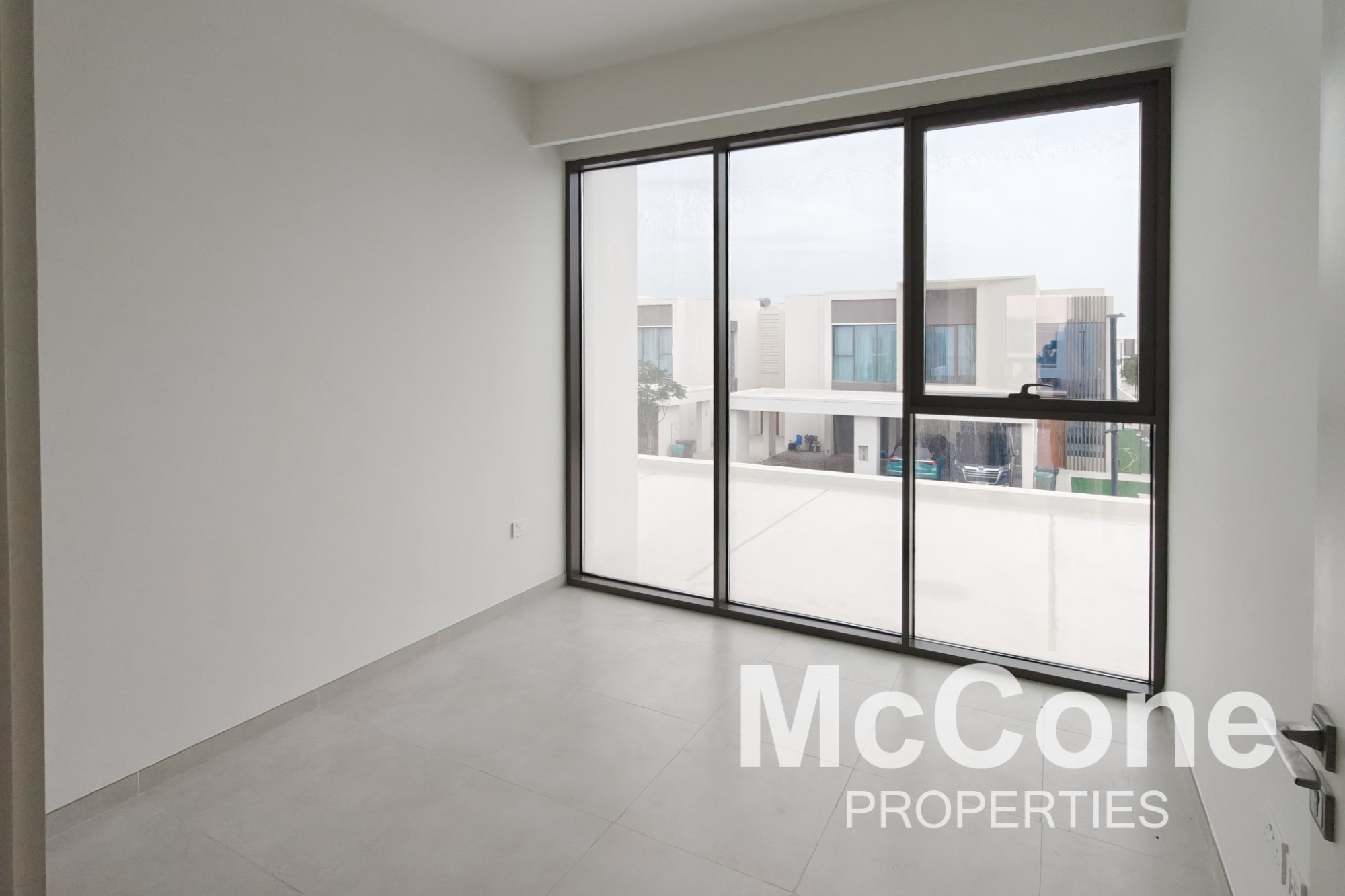 3 Bedroom Townhouse for Rent in Nara, The Valley — photo 9 of 23