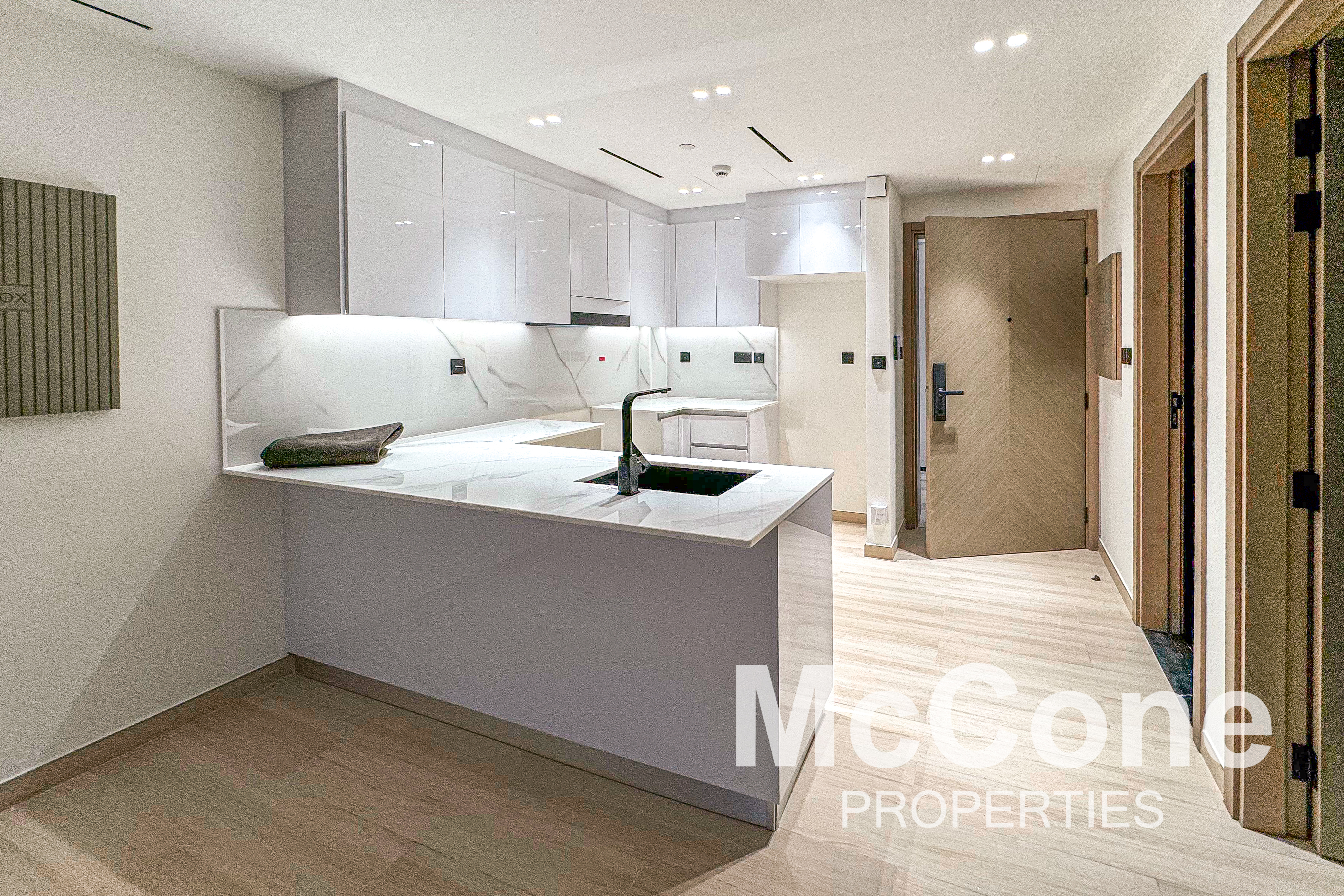 1 Bedroom Apartment for Rent in Binghatti Corner, Jumeirah Village Circle — photo 2 of 10