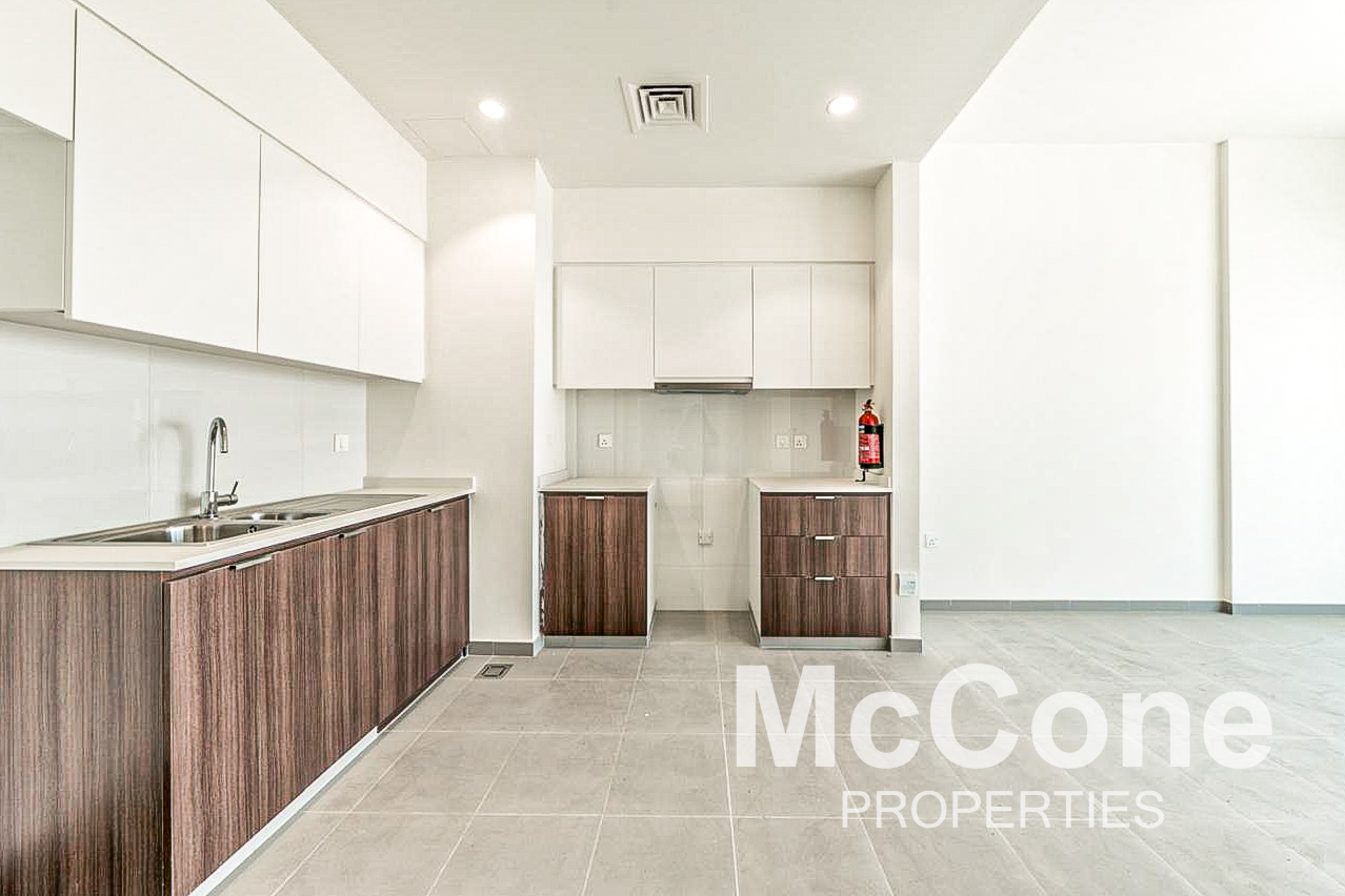 2 Bedroom Apartment for Rent in Golf Views B, Dubai South (Dubai World Central) — photo 3 of 15