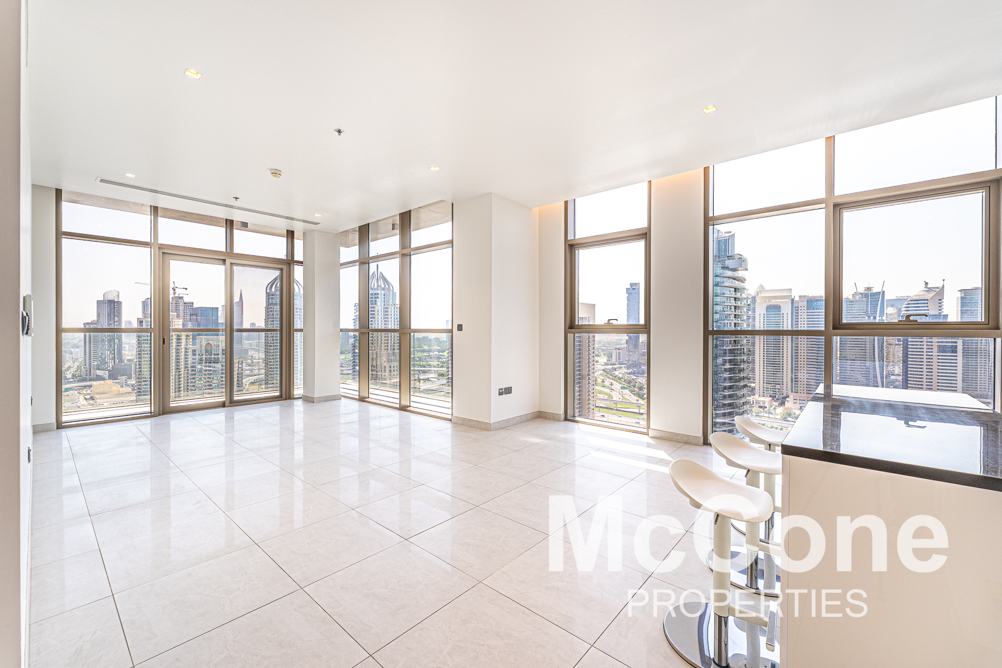 3 Bedroom Apartment for Rent in No.9, Dubai Marina — photo 3 of 26