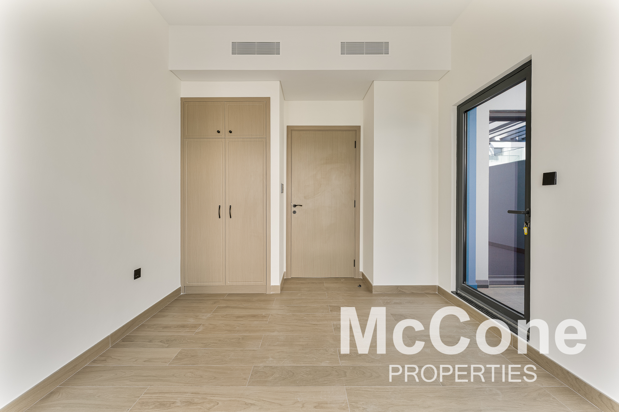 5 Bedroom Villa for Rent in Costa Brava 2, Damac Lagoons — photo 6 of 10