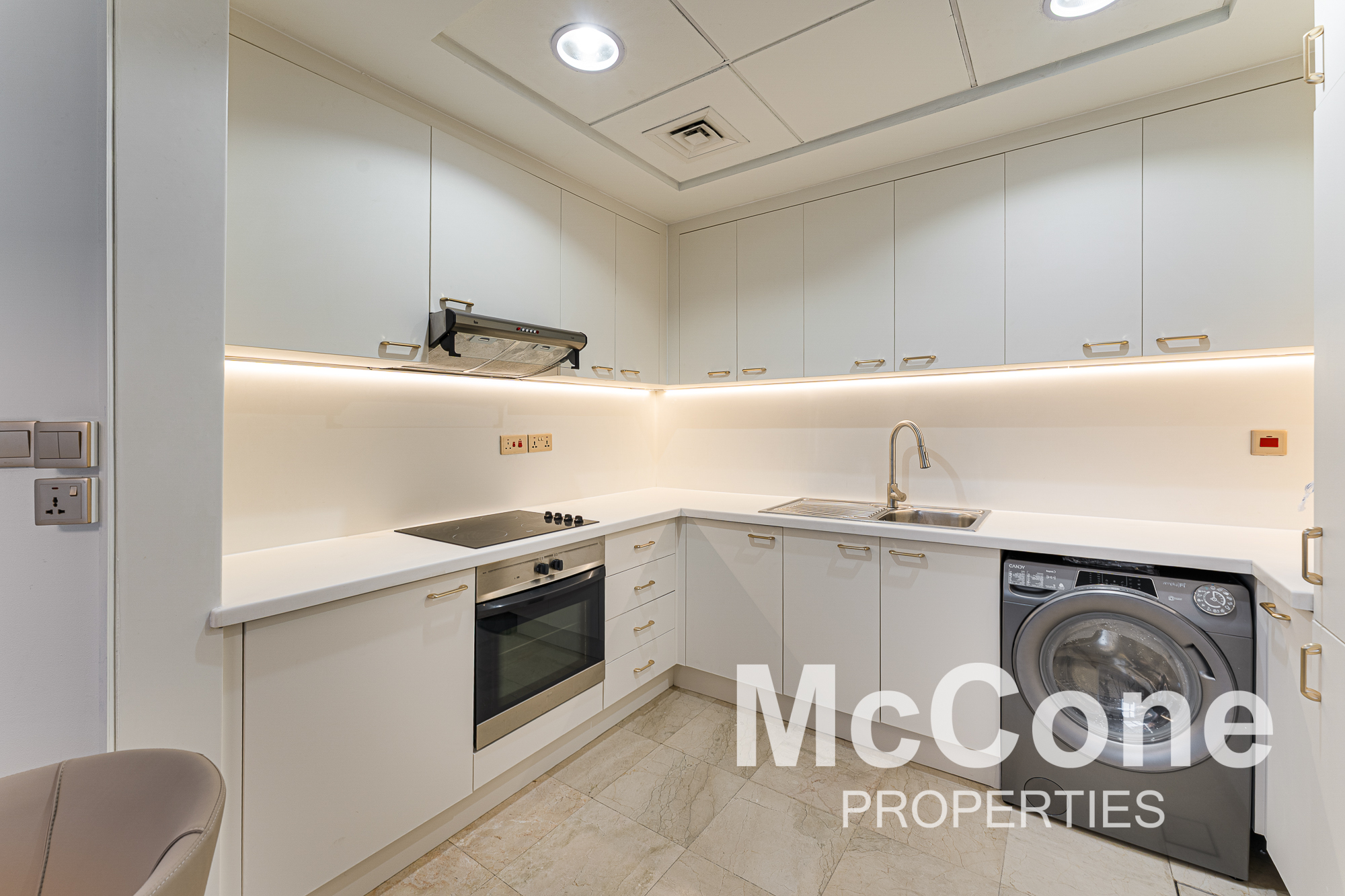 Studio Apartment for Rent in Sky Gardens, DIFC — photo 3 of 20