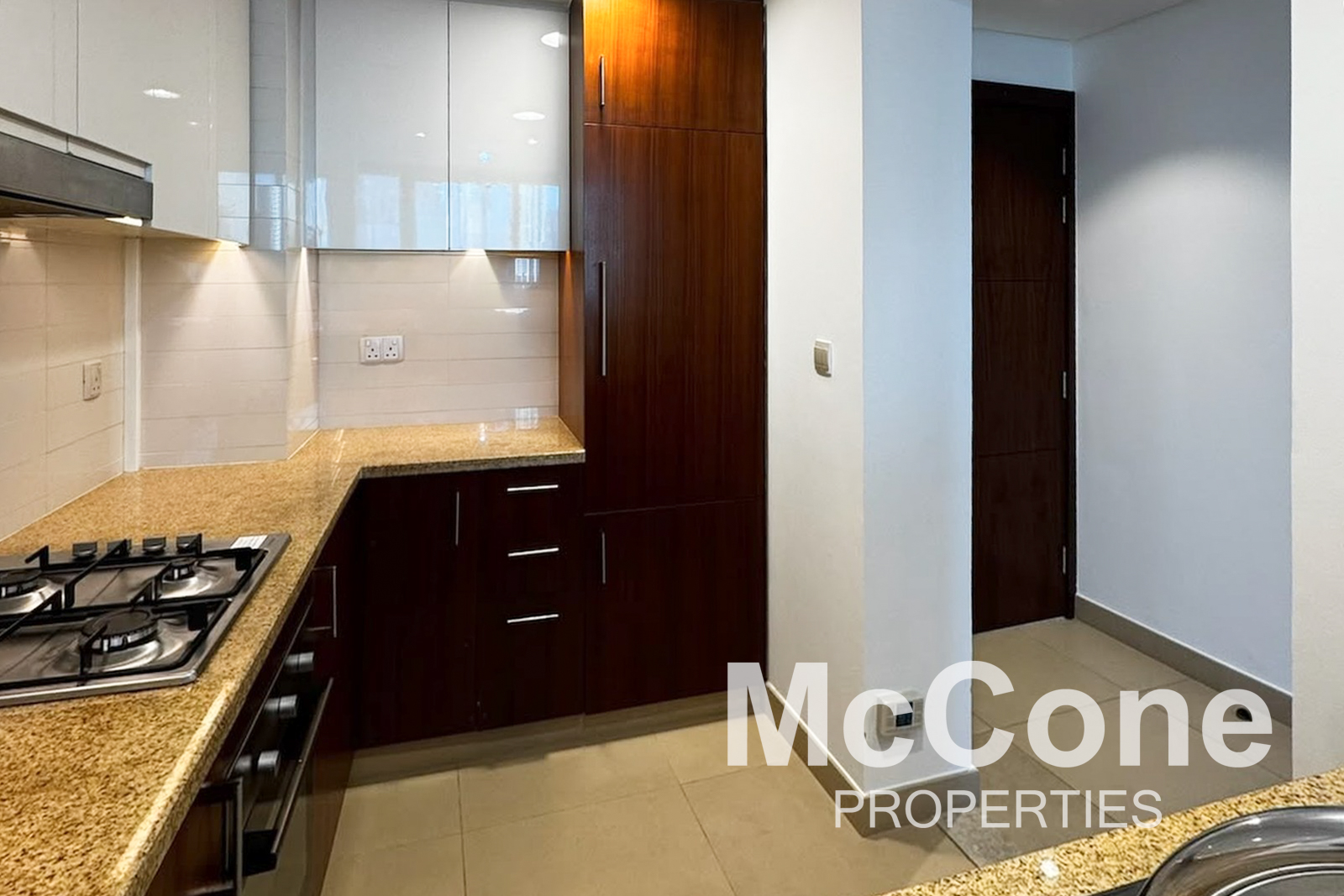 1 Bedroom Apartment for Rent in Burj Vista Tower 1, Downtown Dubai — photo 4 of 11