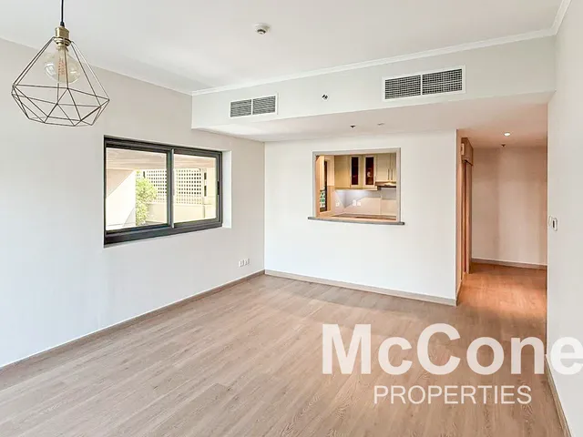 1 Bedroom Apartment for Rent in The Links Canal Apartments, The Views