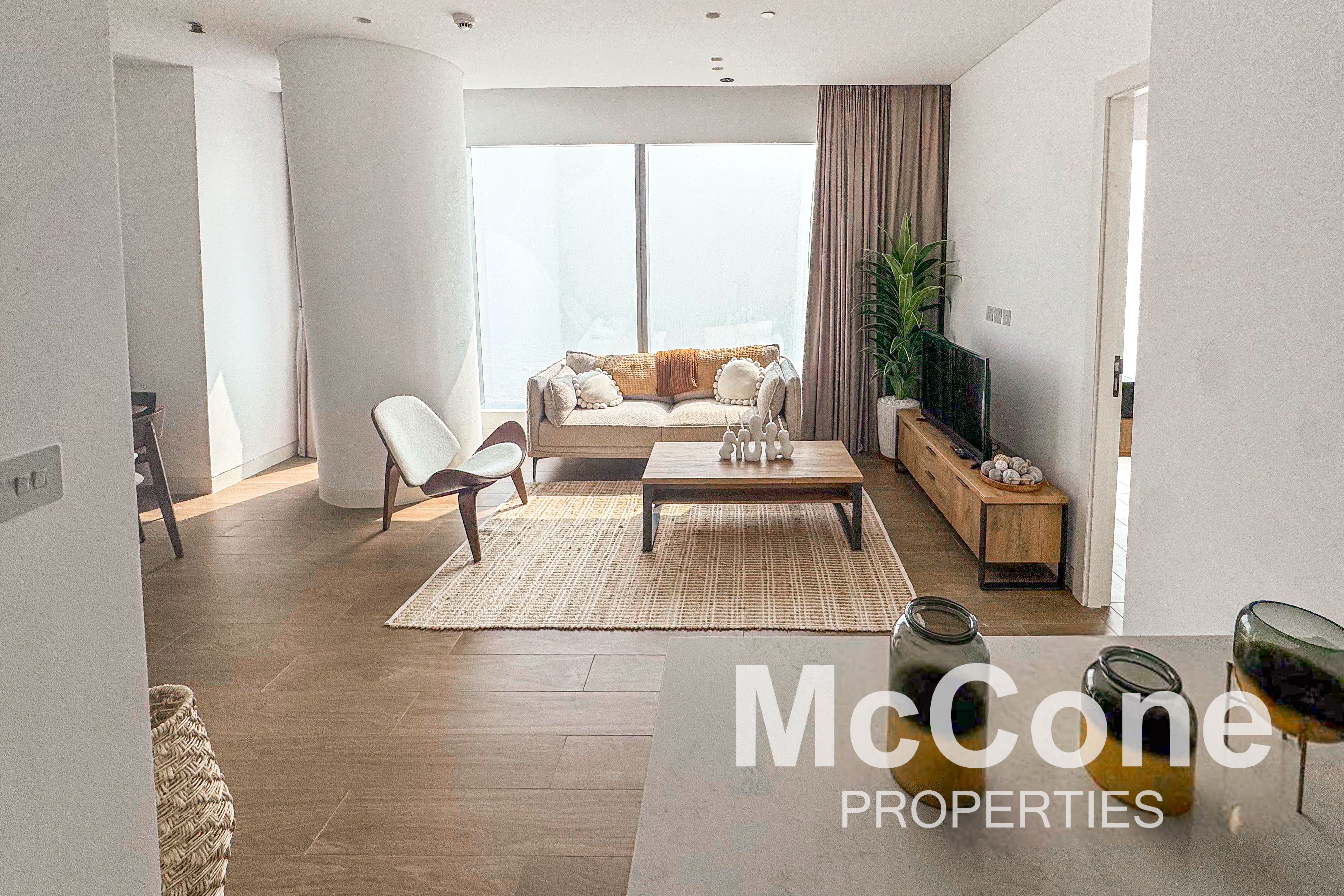 1 Bedroom Apartment for Rent in Uptown Tower, Jumeirah Lake Towers — photo 2 of 16