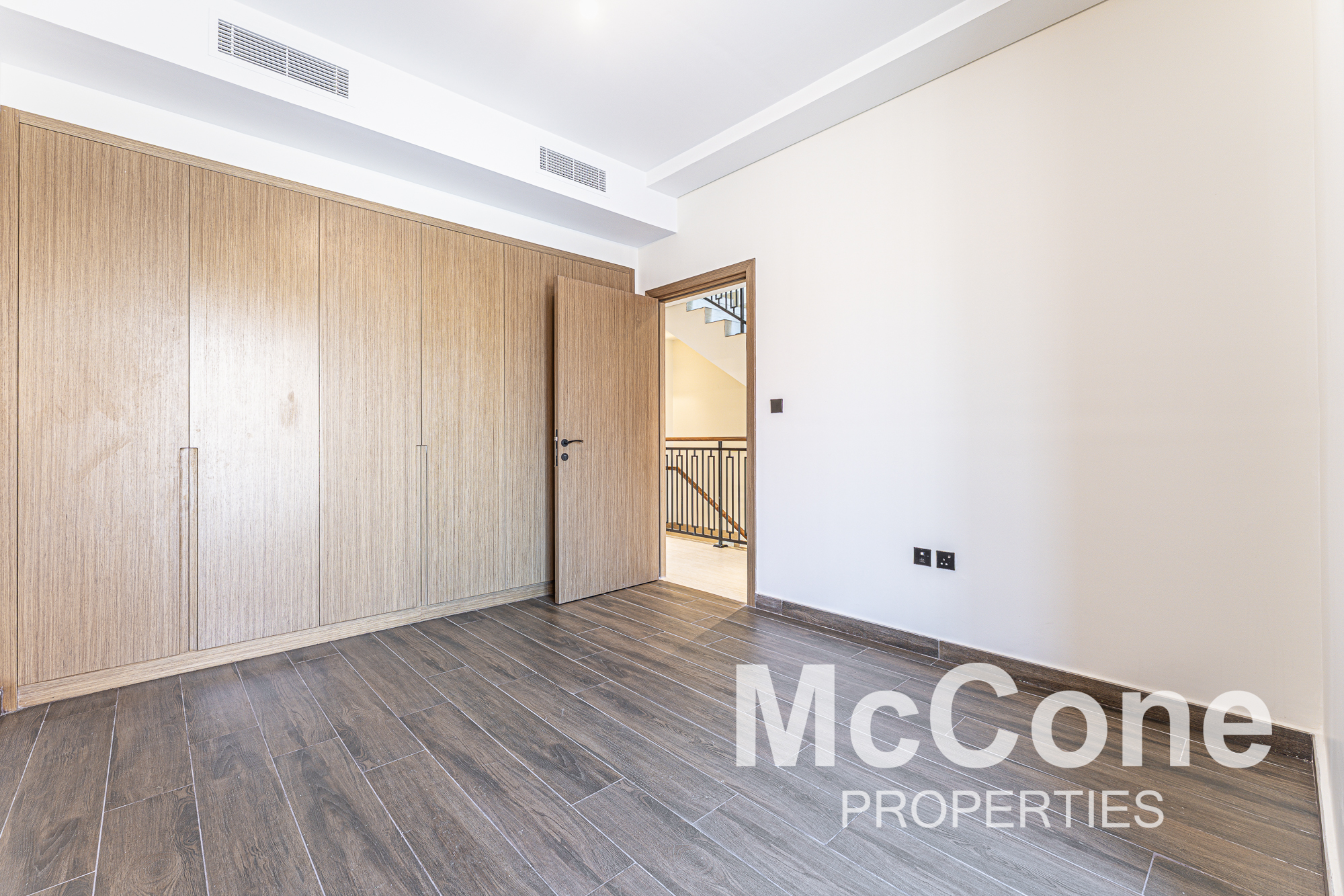 5 Bedroom Townhouse for Rent in Portofino, Damac Lagoons — photo 6 of 30
