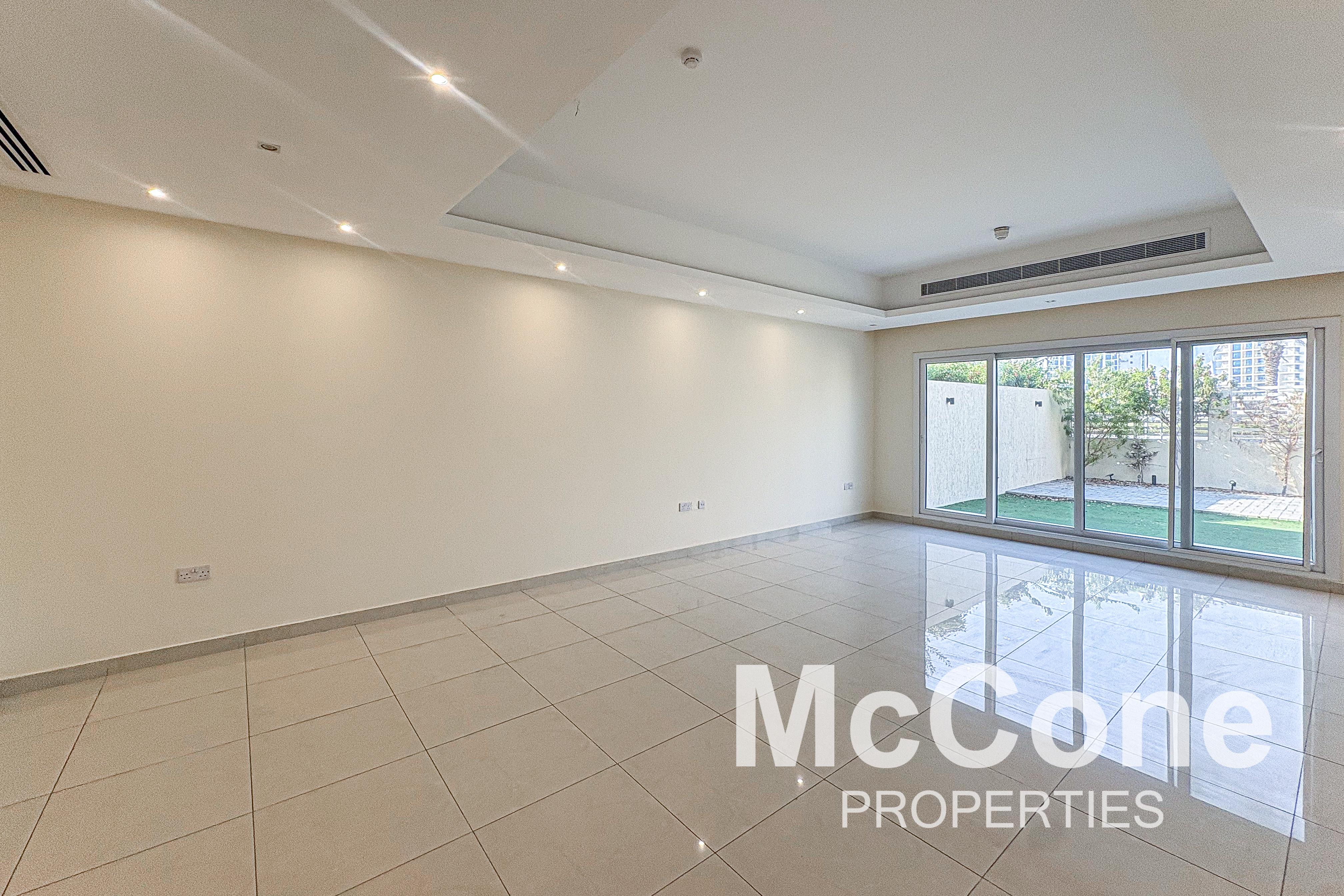 4 Bedroom Townhouse for Rent in Al Furjan West, Al Furjan — photo 3 of 19